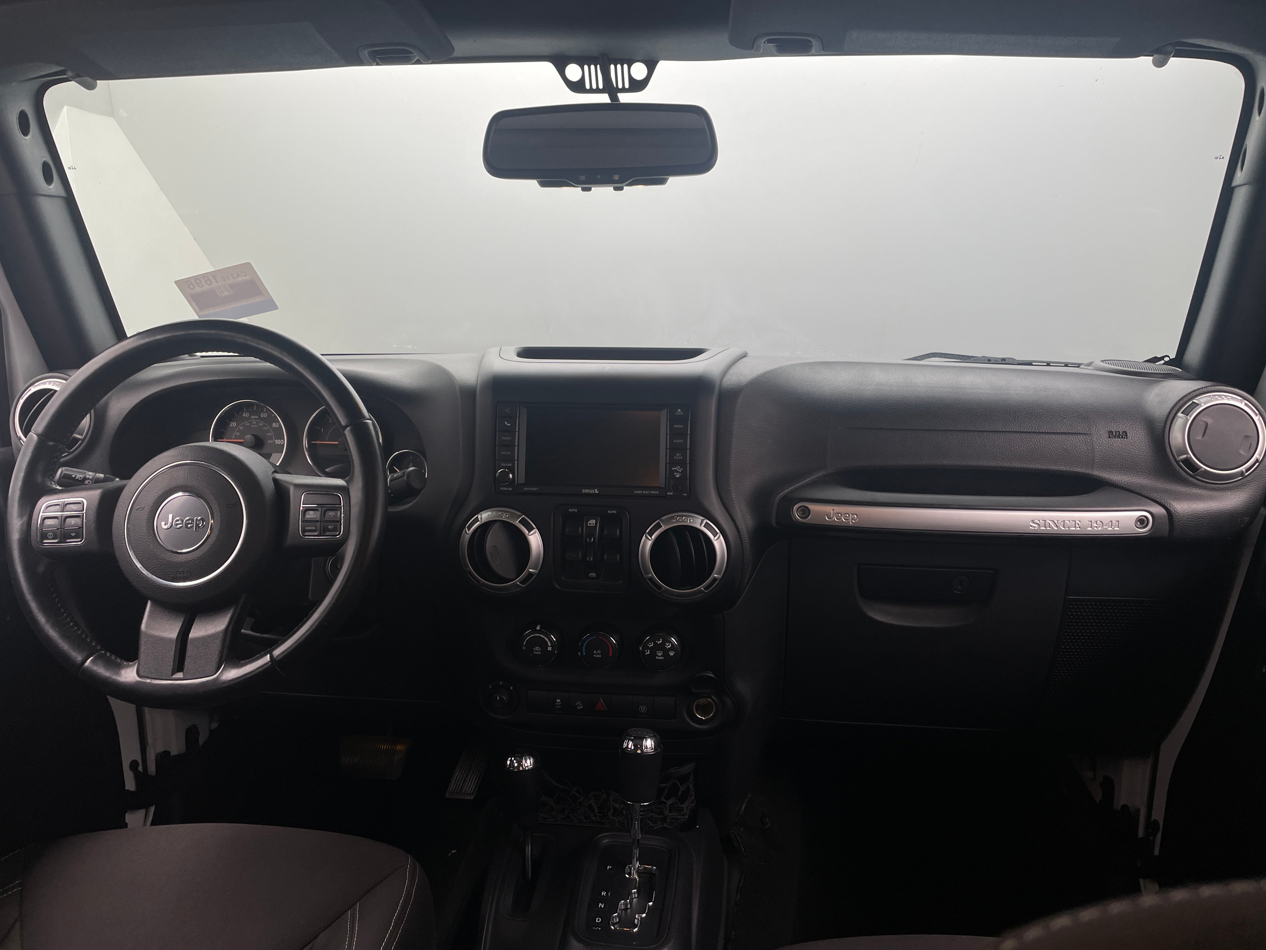 2015 Jeep Wrangler Unlimited Sahara 3
