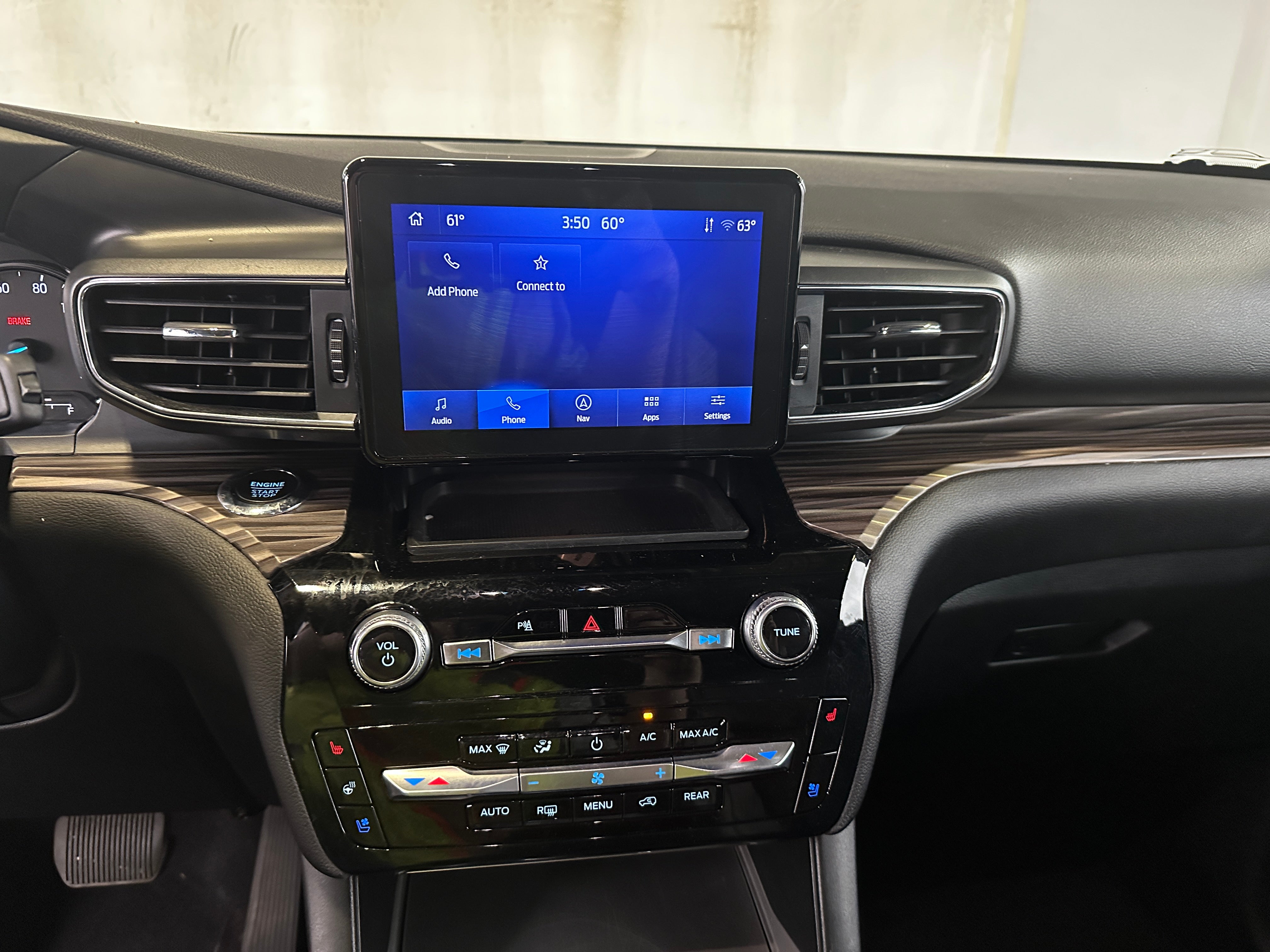 2023 Ford Explorer Limited 3