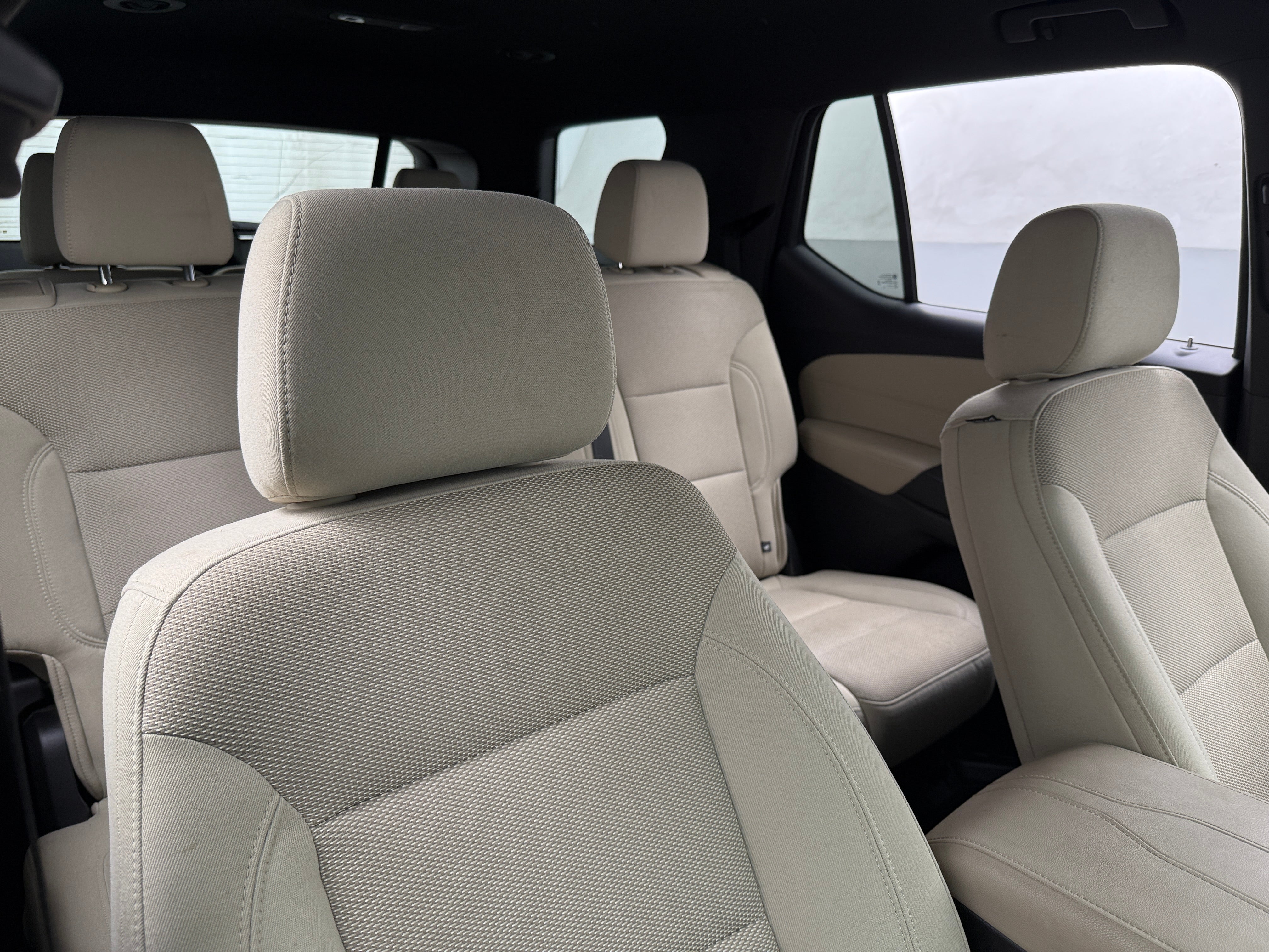 2022 Chevrolet Traverse LS 2