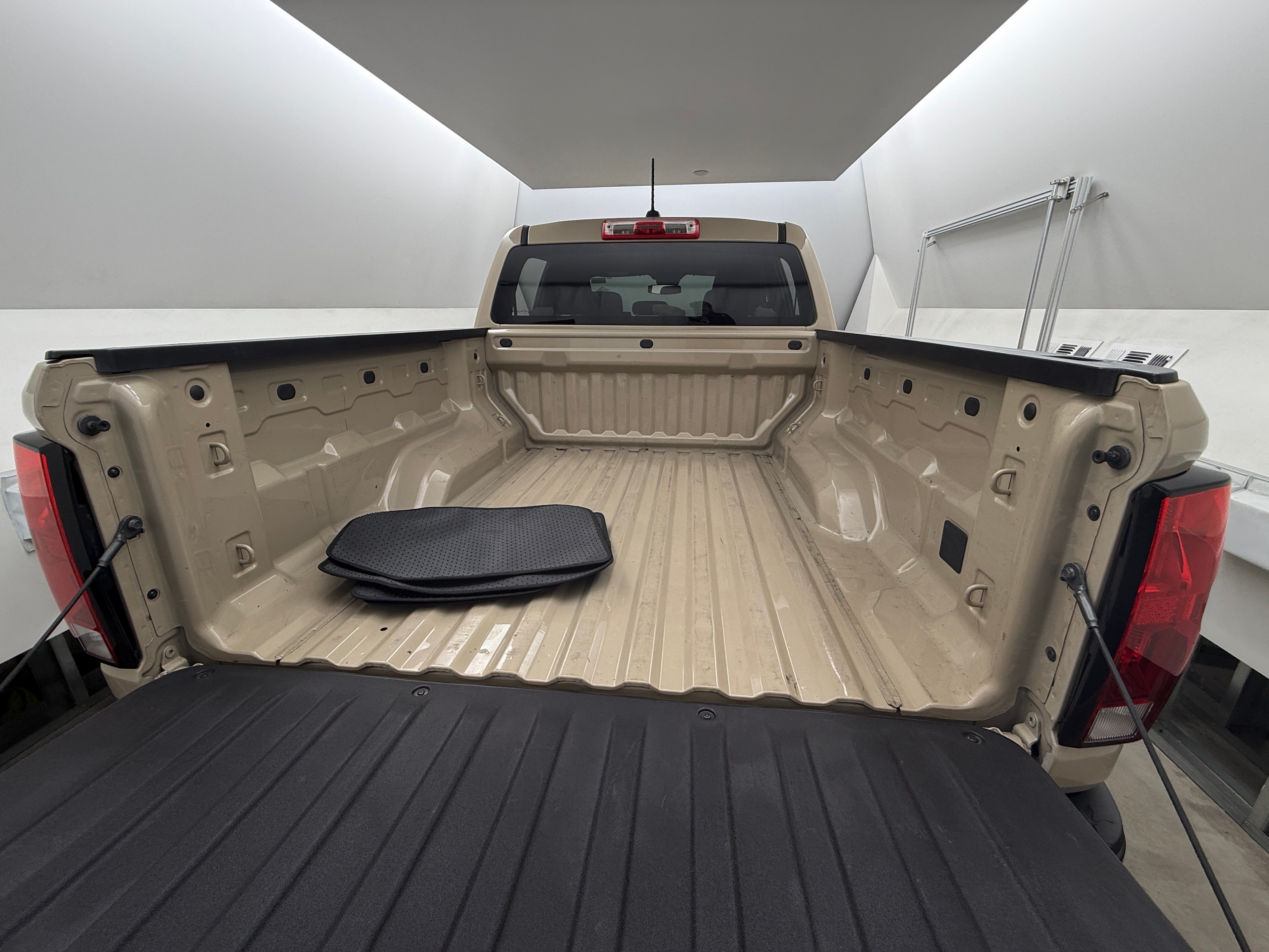 2023 Chevrolet Colorado Work Truck 7