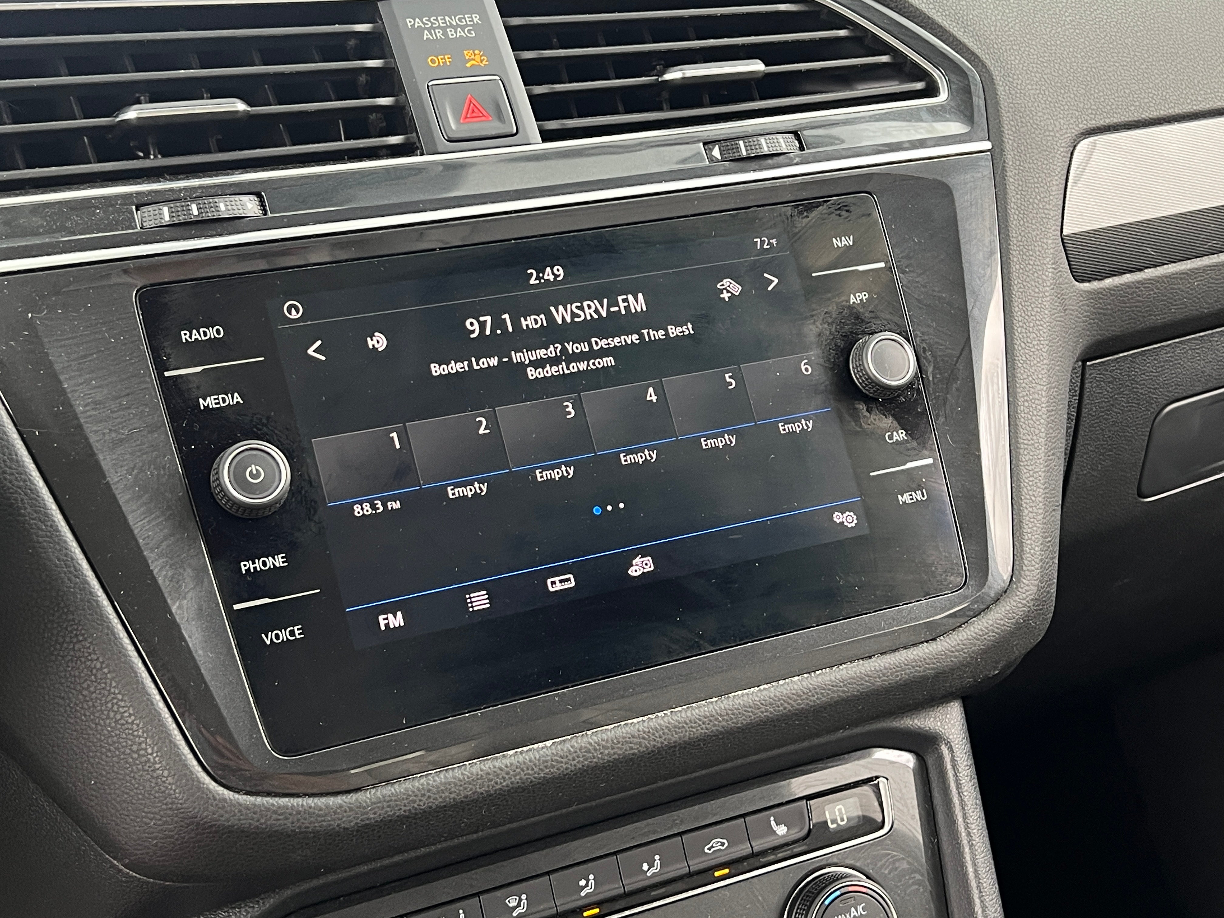 2018 Volkswagen Tiguan SEL 3