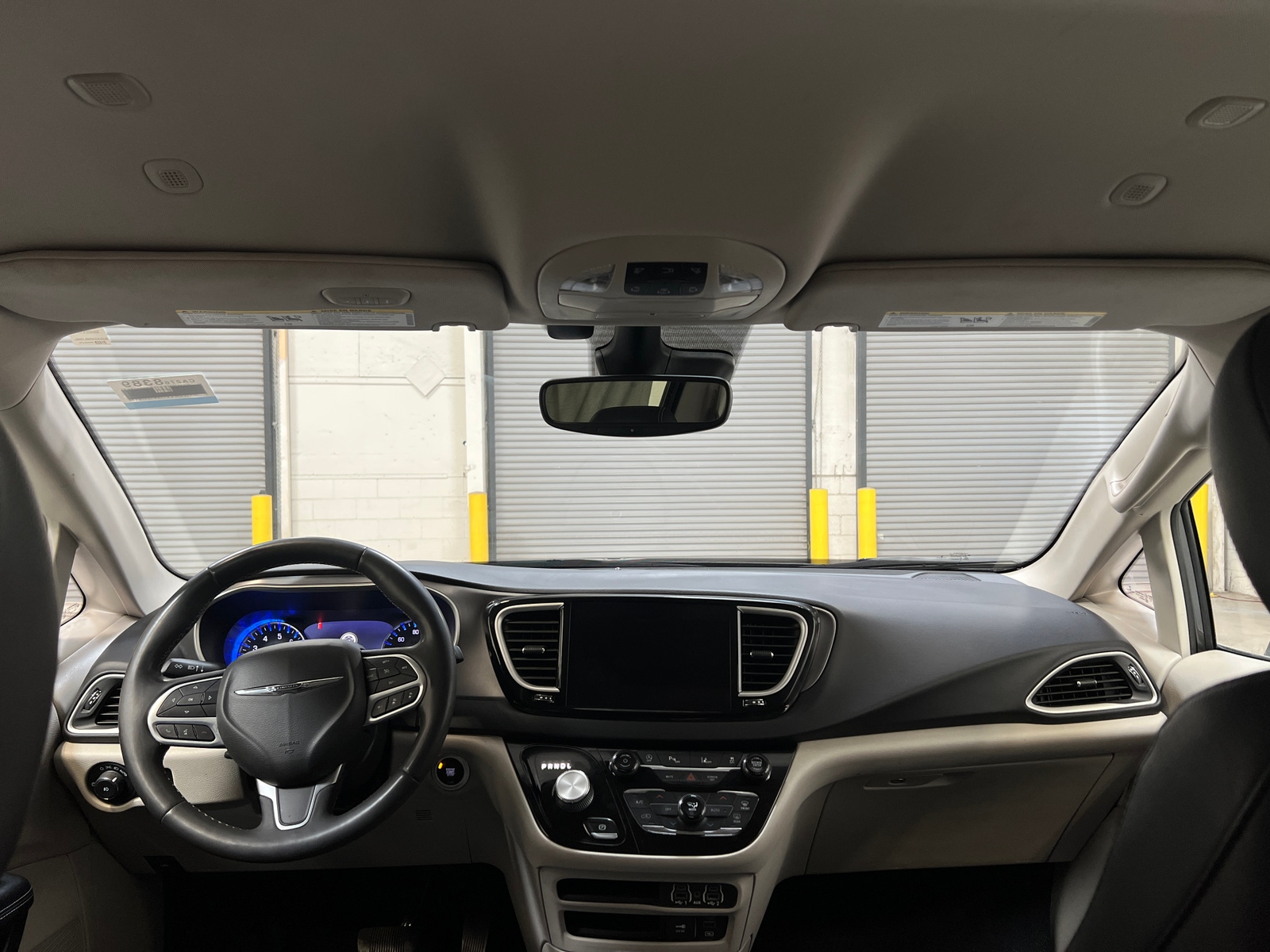 Thumbnail: 2022 Chrysler Pacifica - 2