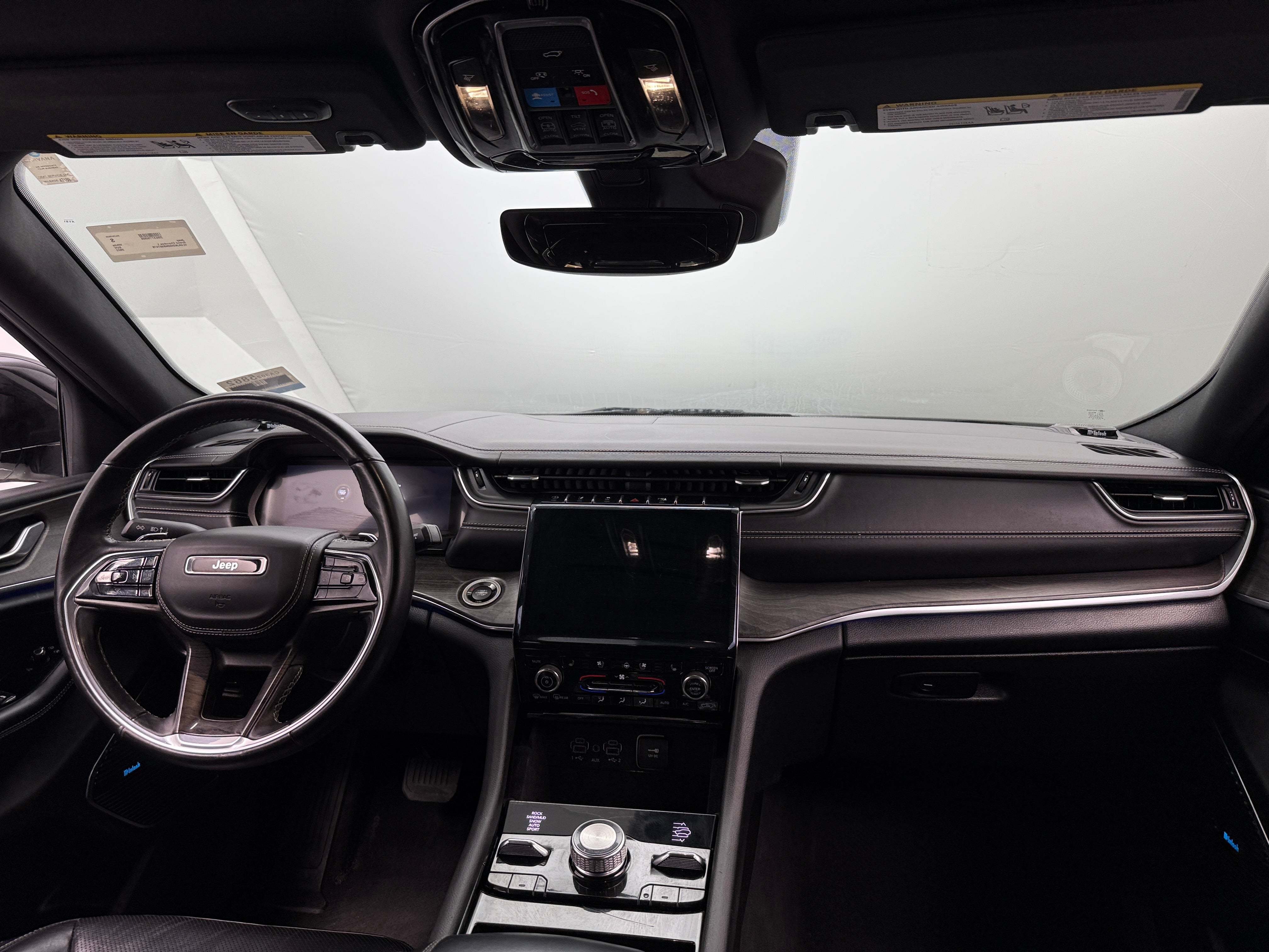 2022 Jeep Grand Cherokee L Overland 2