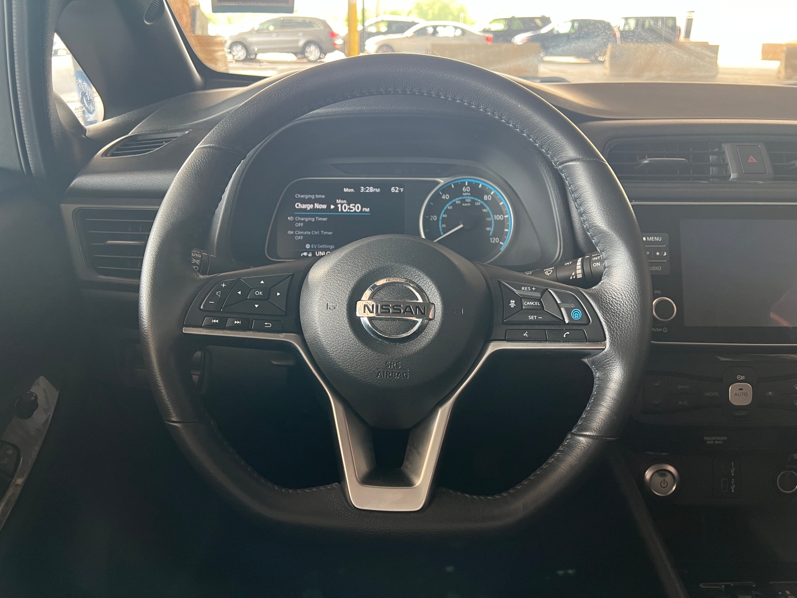 Thumbnail: 2020 Nissan Leaf - 5
