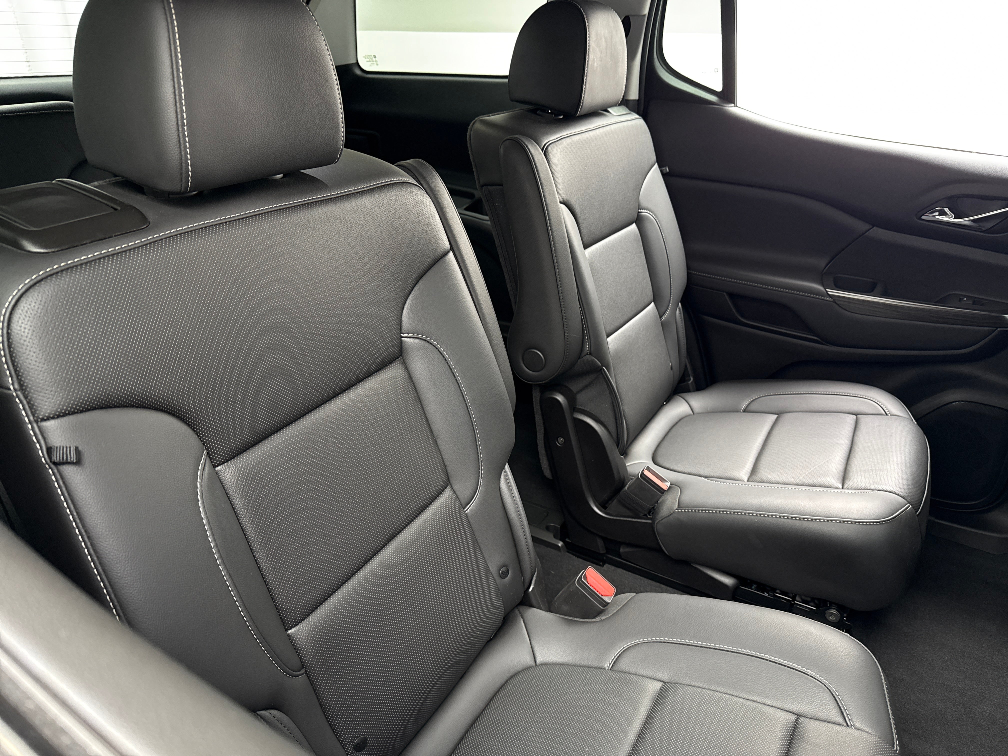 2023 GMC Acadia SLT 5