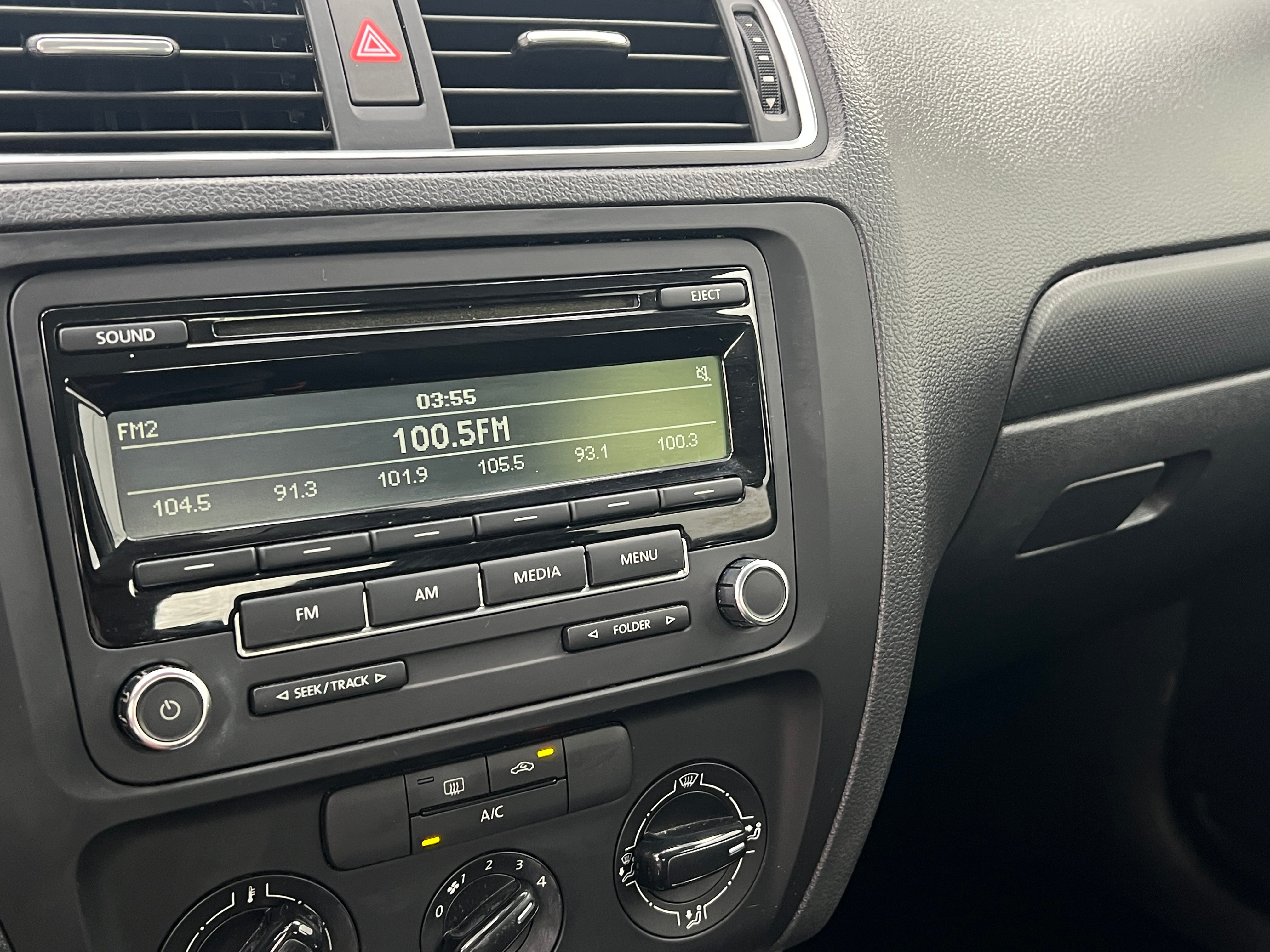 2014 Volkswagen Jetta S 4