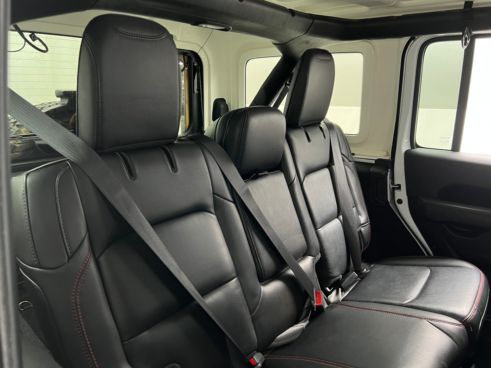 Thumbnail: 2020 Jeep Wrangler - 6