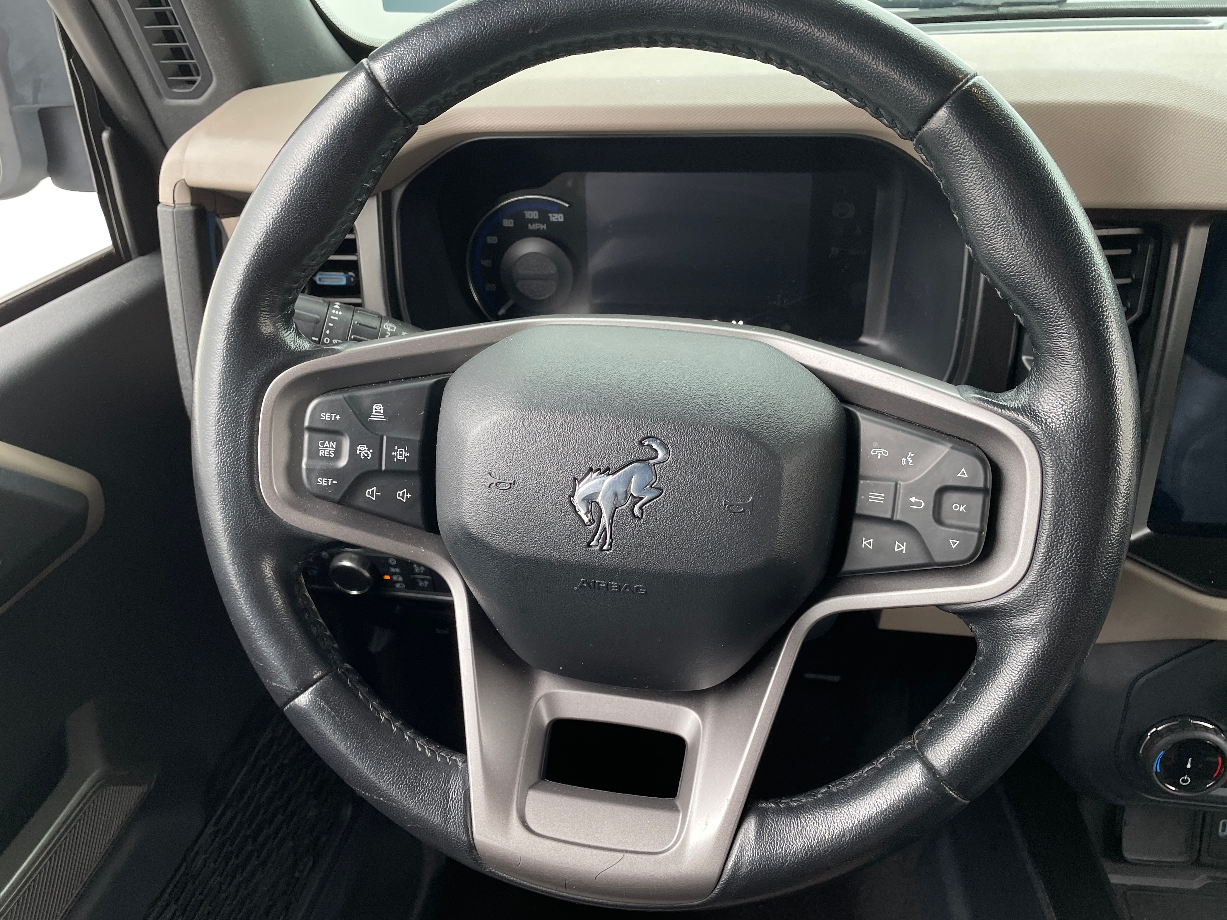 2022 Ford Bronco Wildtrak 4