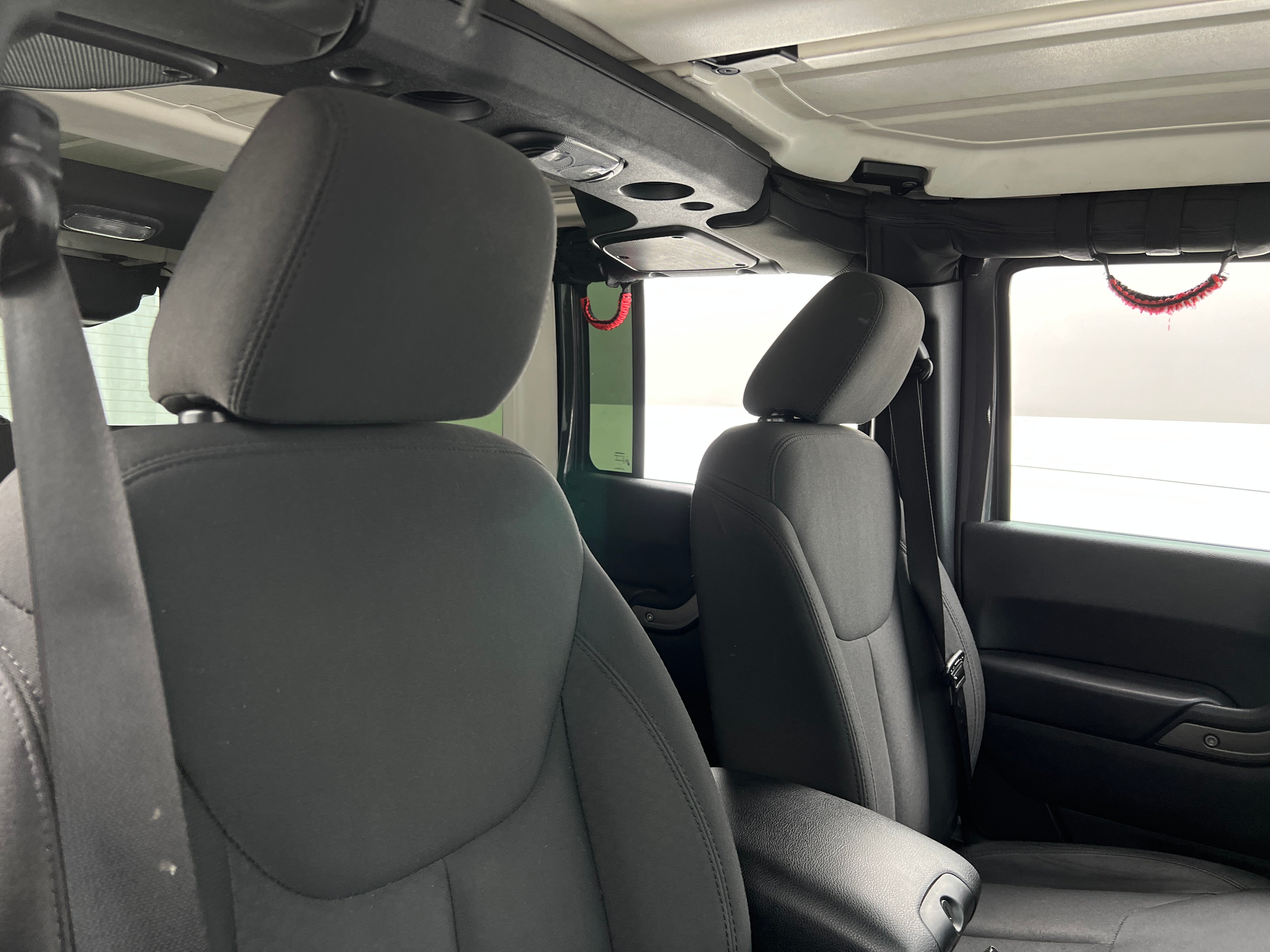 2018 Jeep Wrangler Unlimited Sport S 2