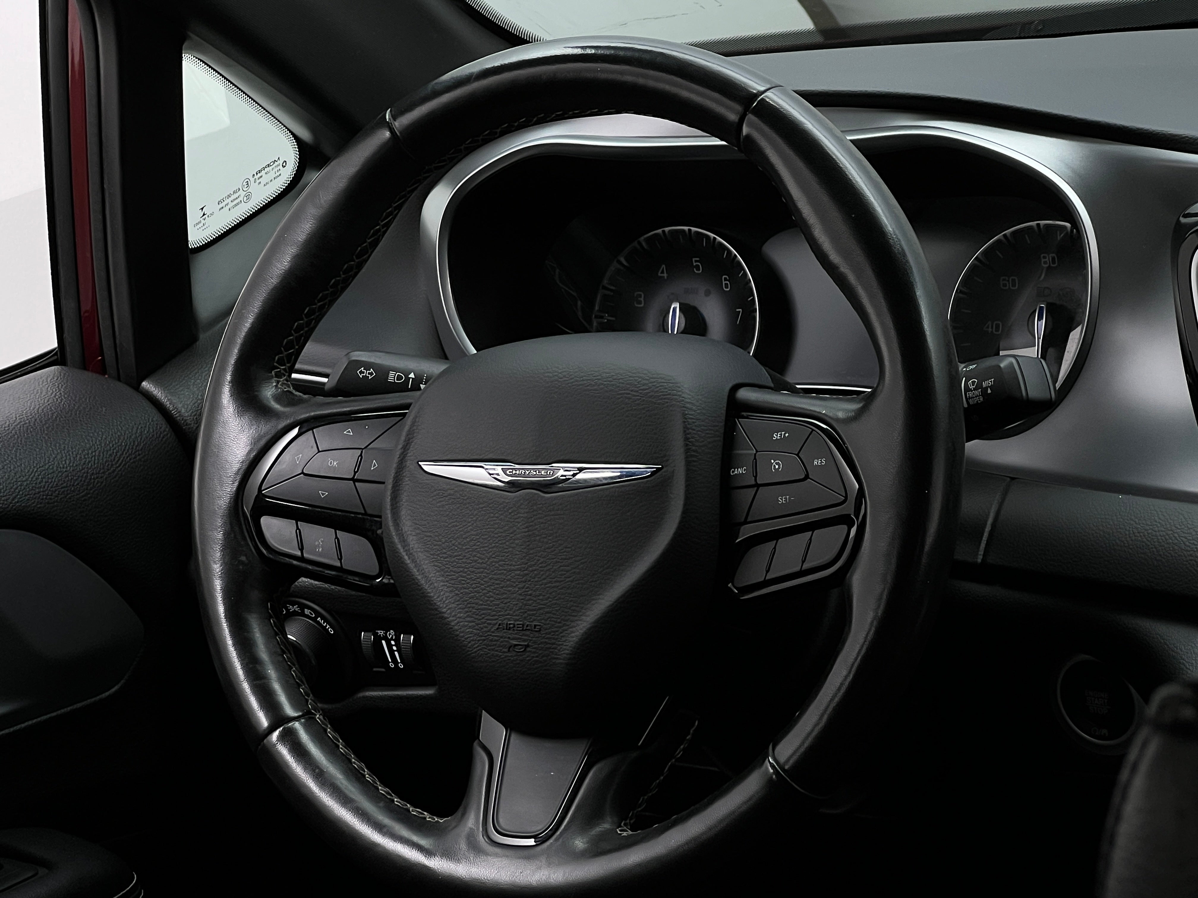 2019 Chrysler Pacifica  4