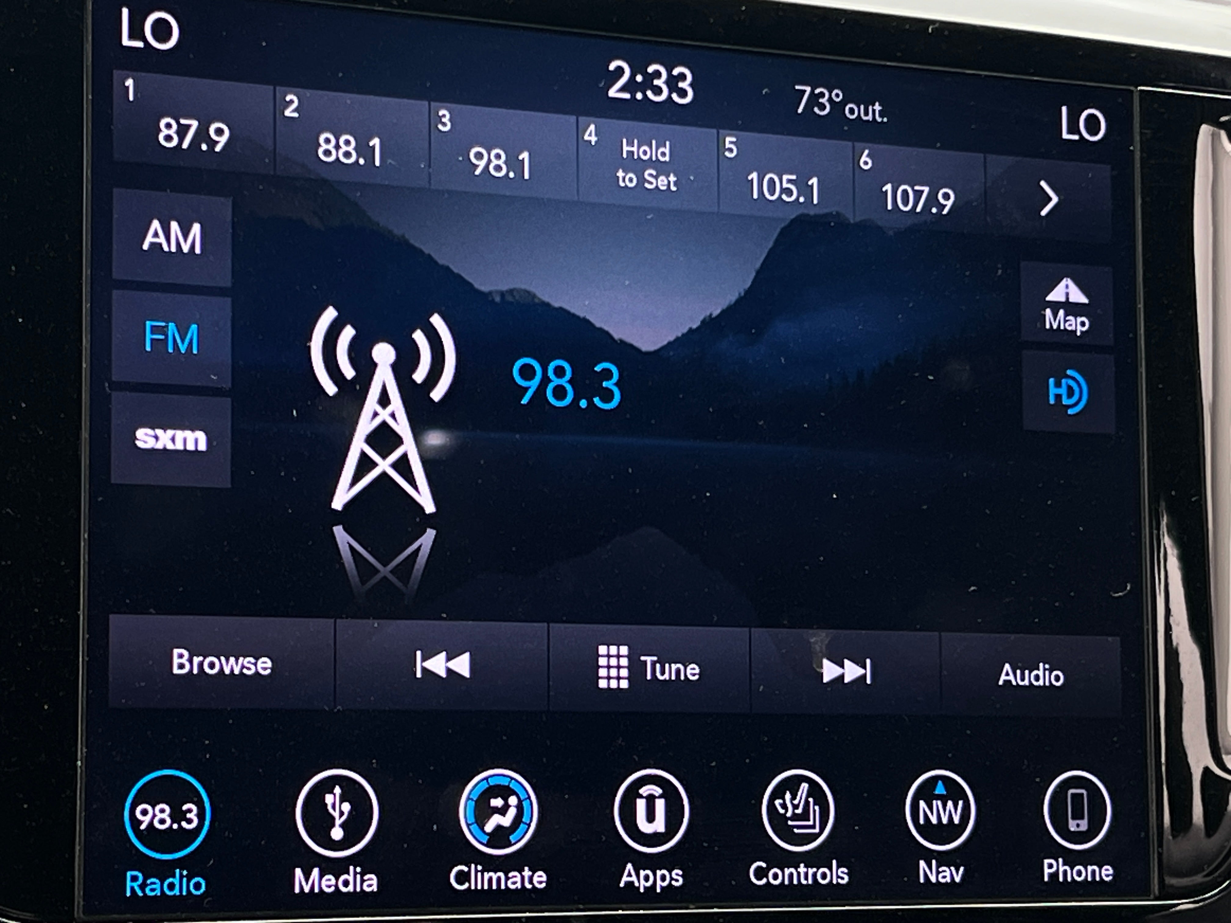 2019 Chrysler Pacifica  3