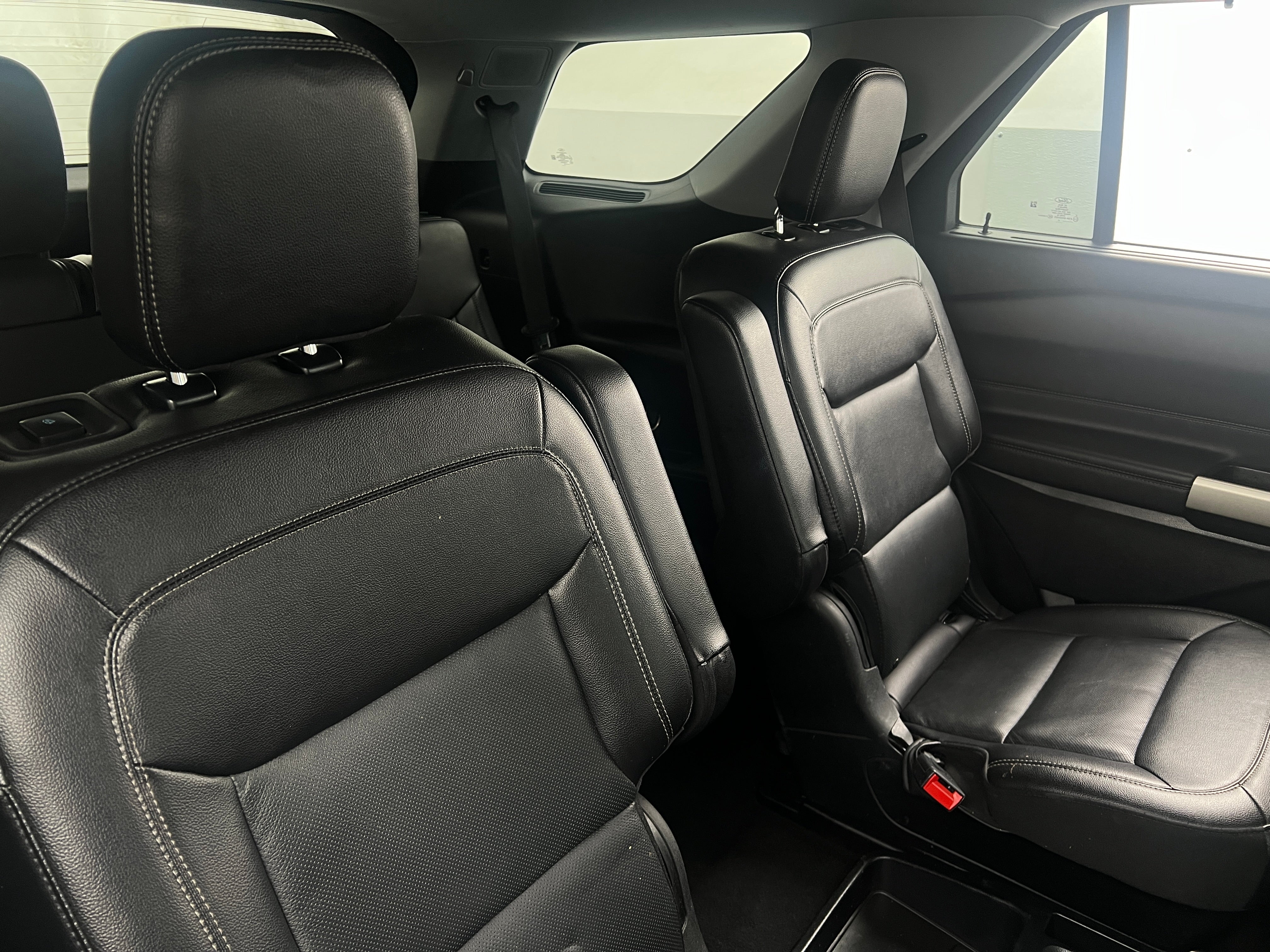 2021 Ford Explorer Limited 5
