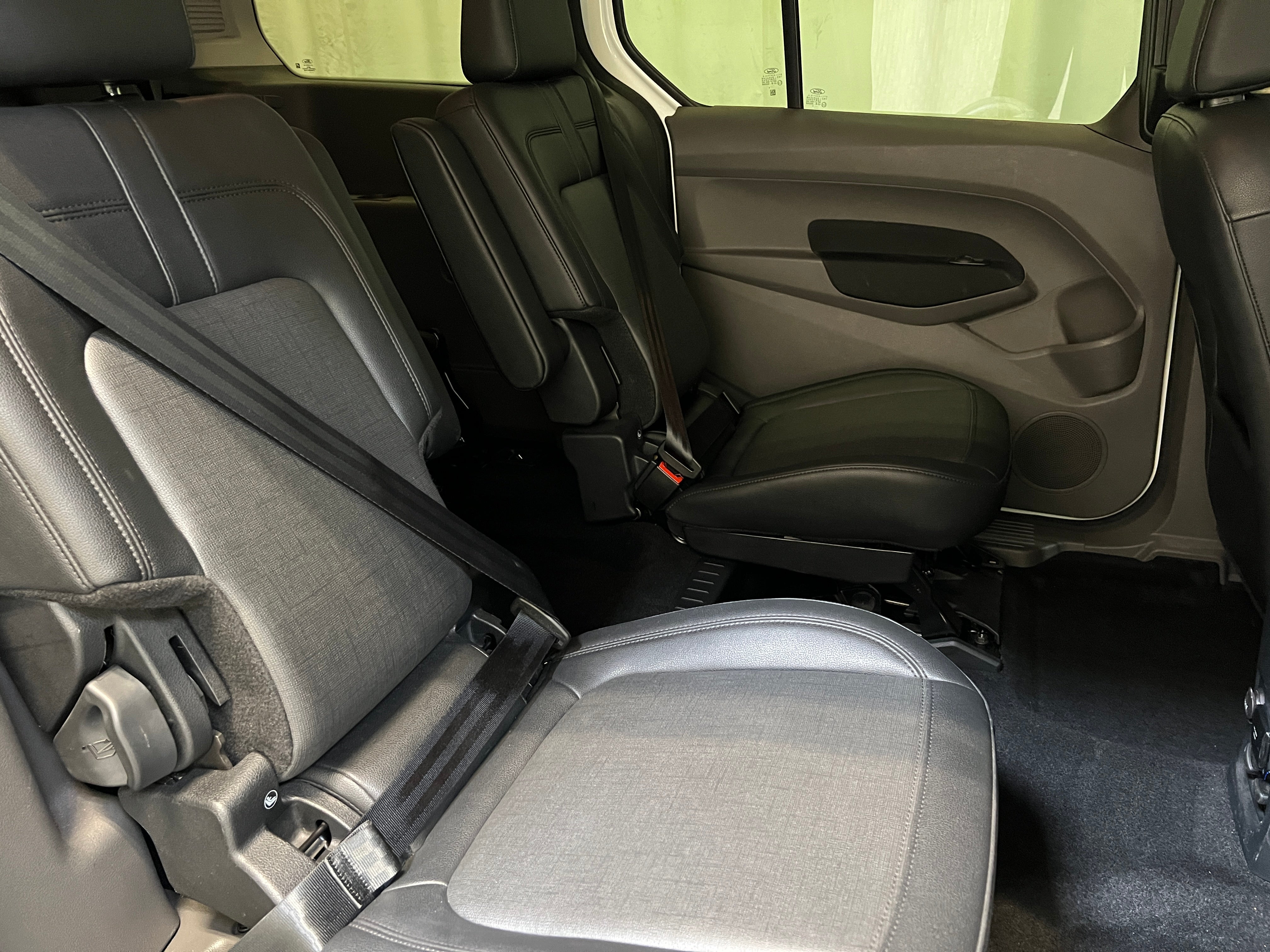 2022 Ford Transit Series Connnect XL 6