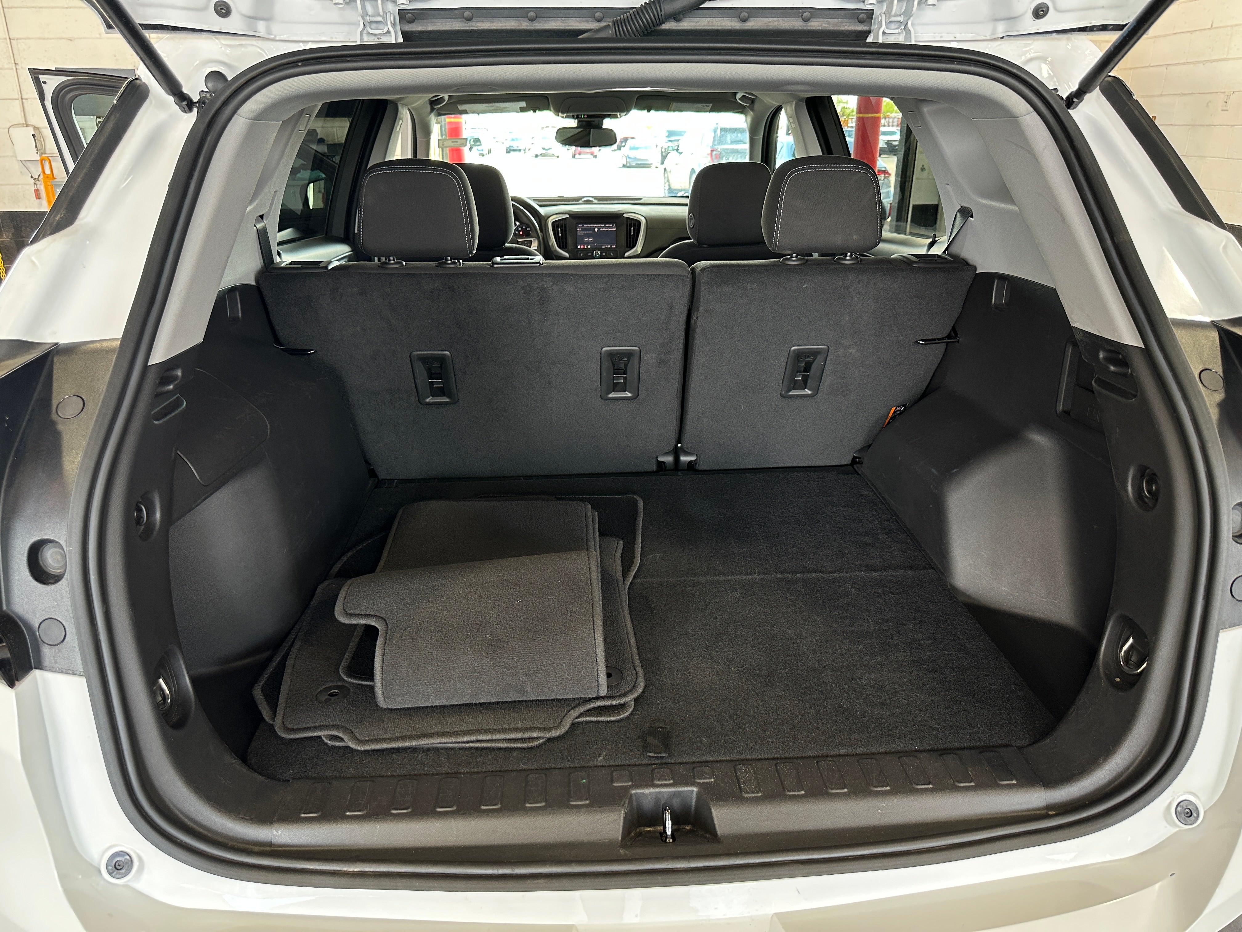 2024 GMC Terrain SLE 7