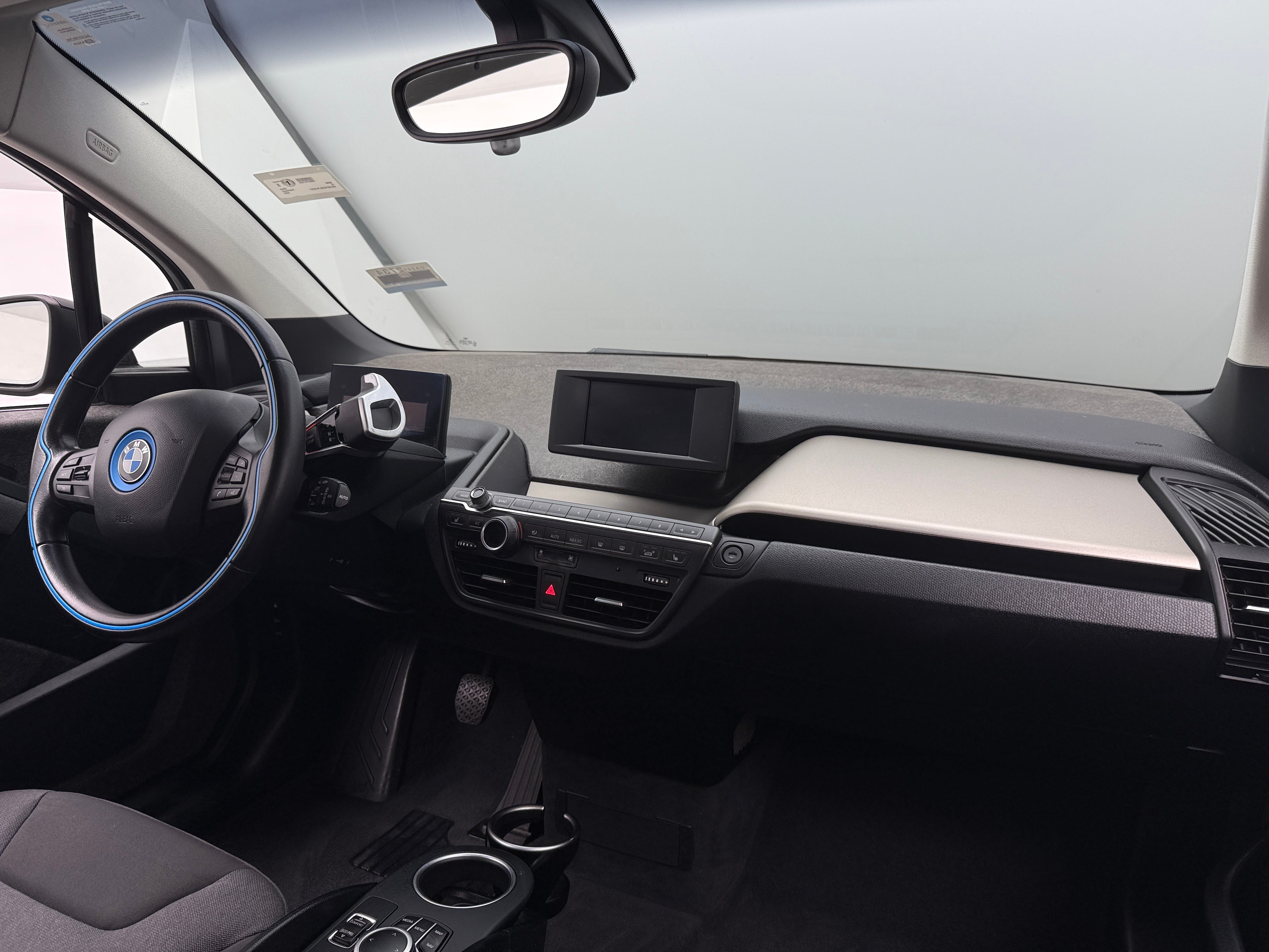 Thumbnail: 2020 BMW i3 - 3