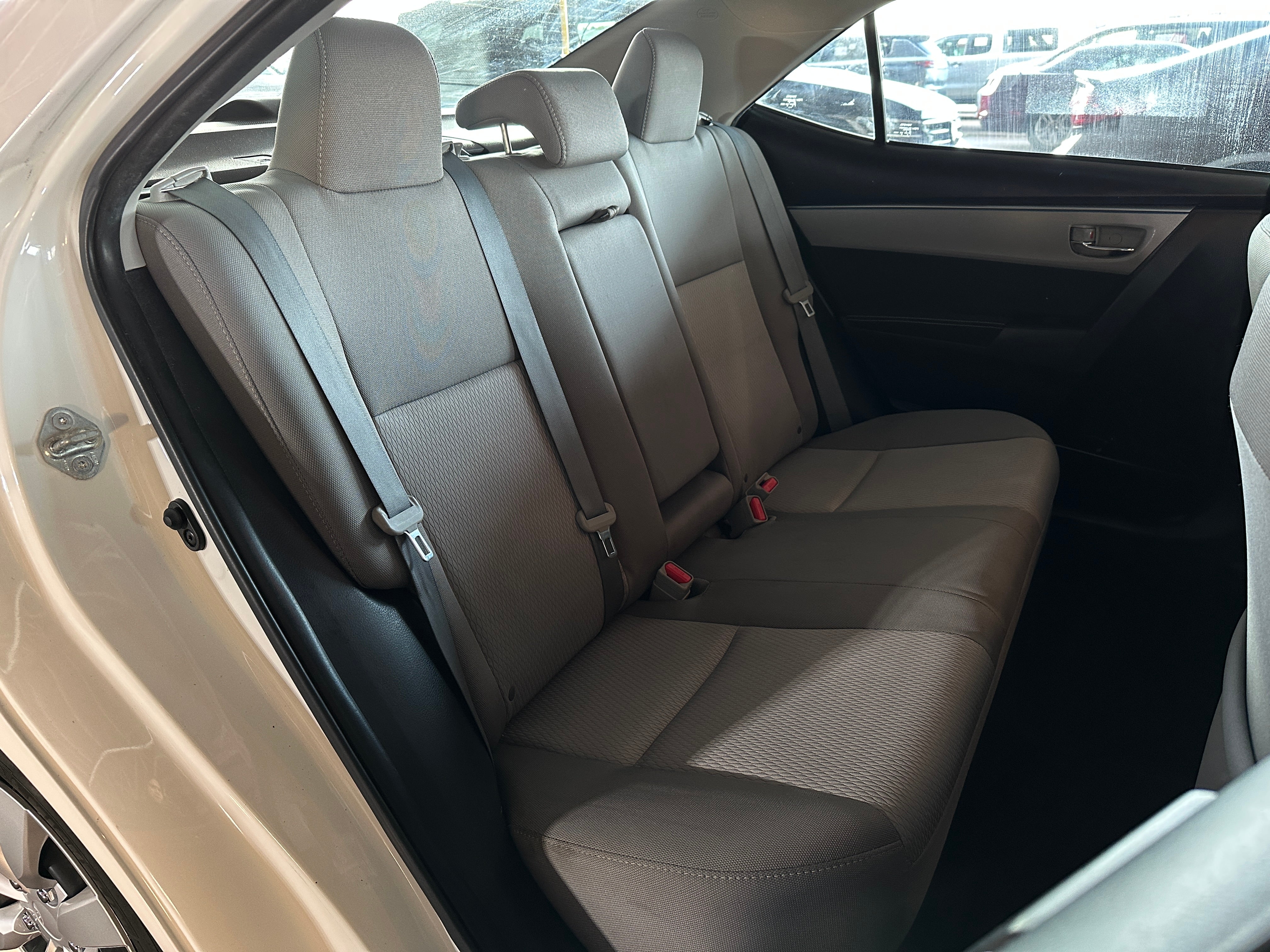 2015 Toyota Corolla LE 6