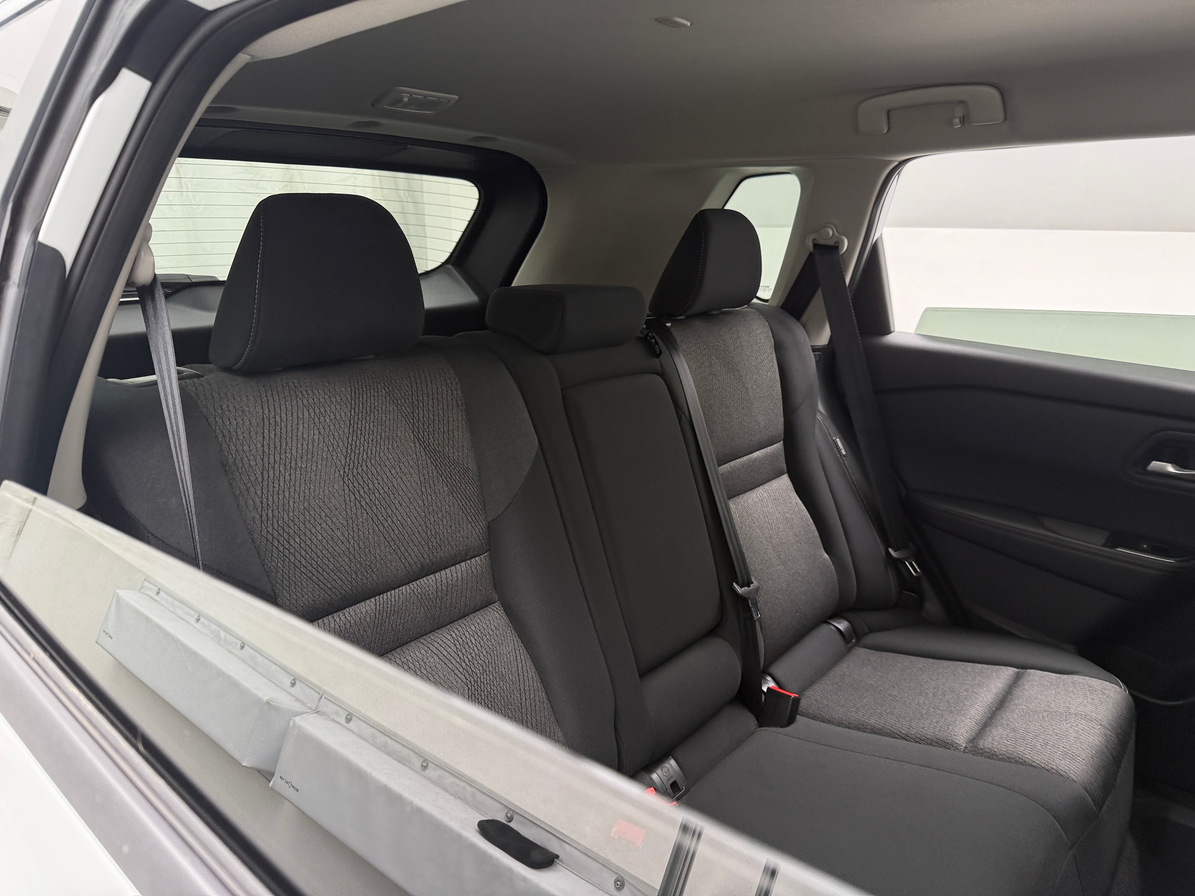 2024 Nissan Rogue SV 6