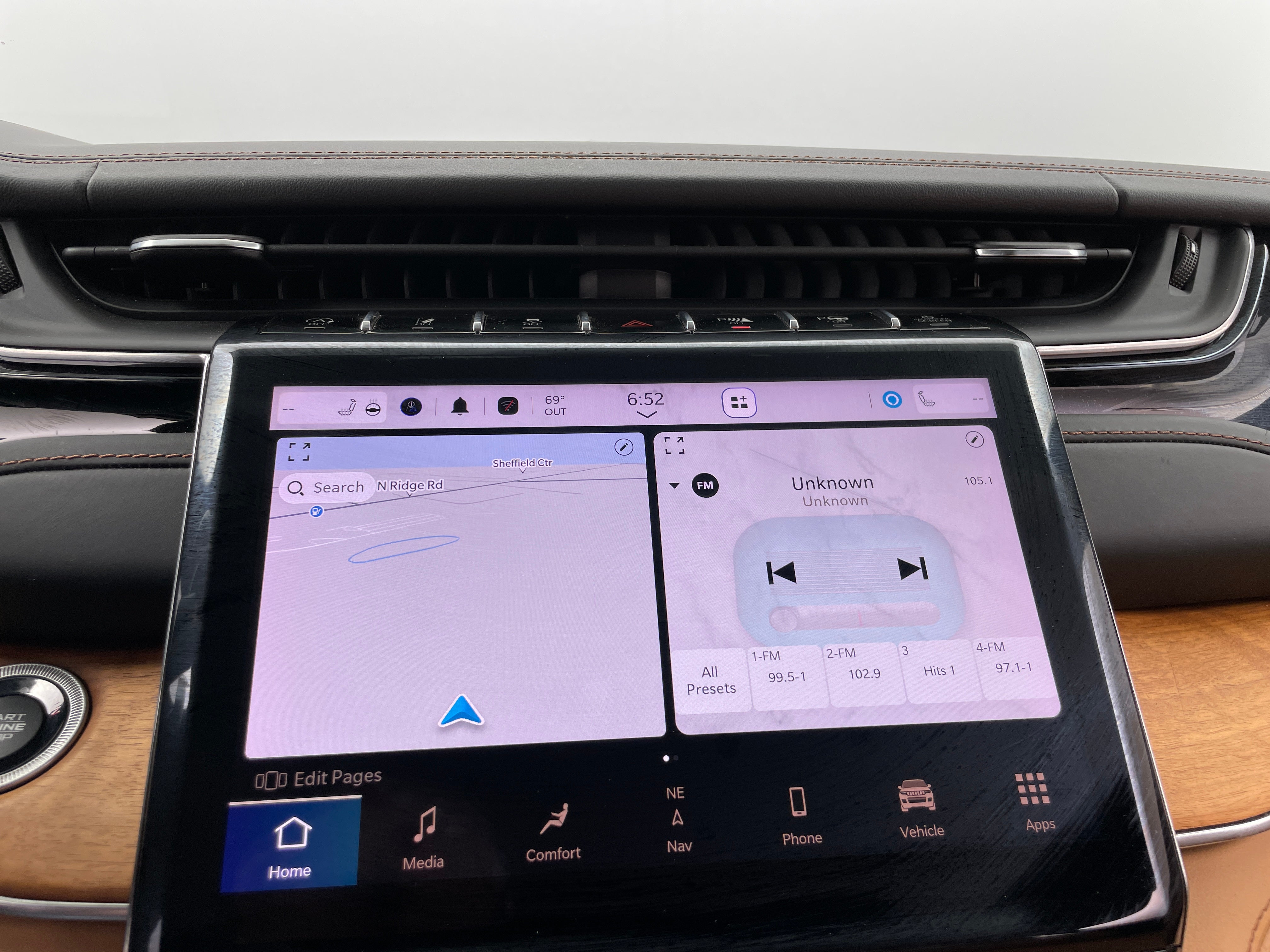 2023 Jeep Grand Cherokee Summit 3