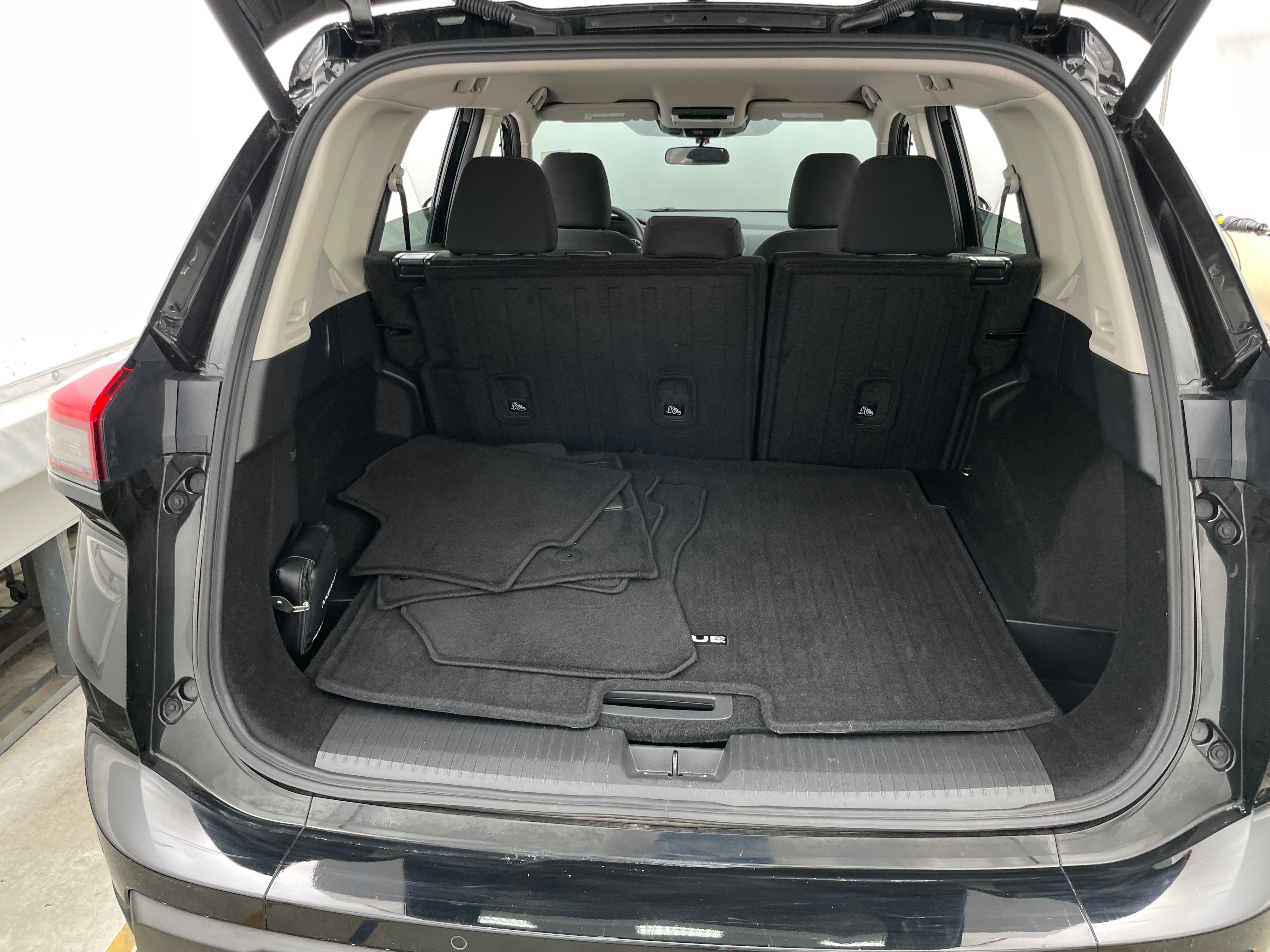 2024 Nissan Rogue SV 7
