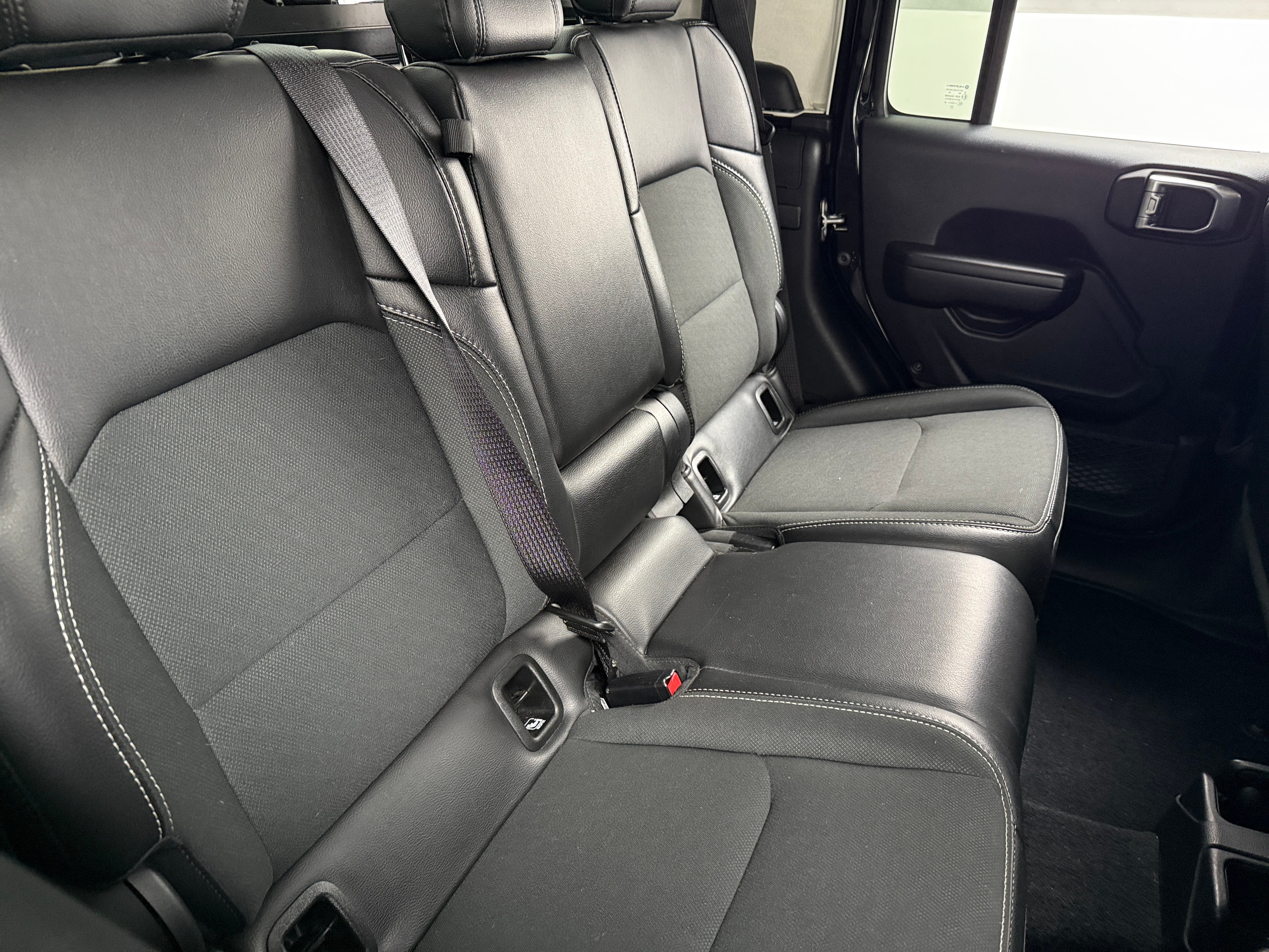 2021 Jeep Gladiator Freedom Edition 5