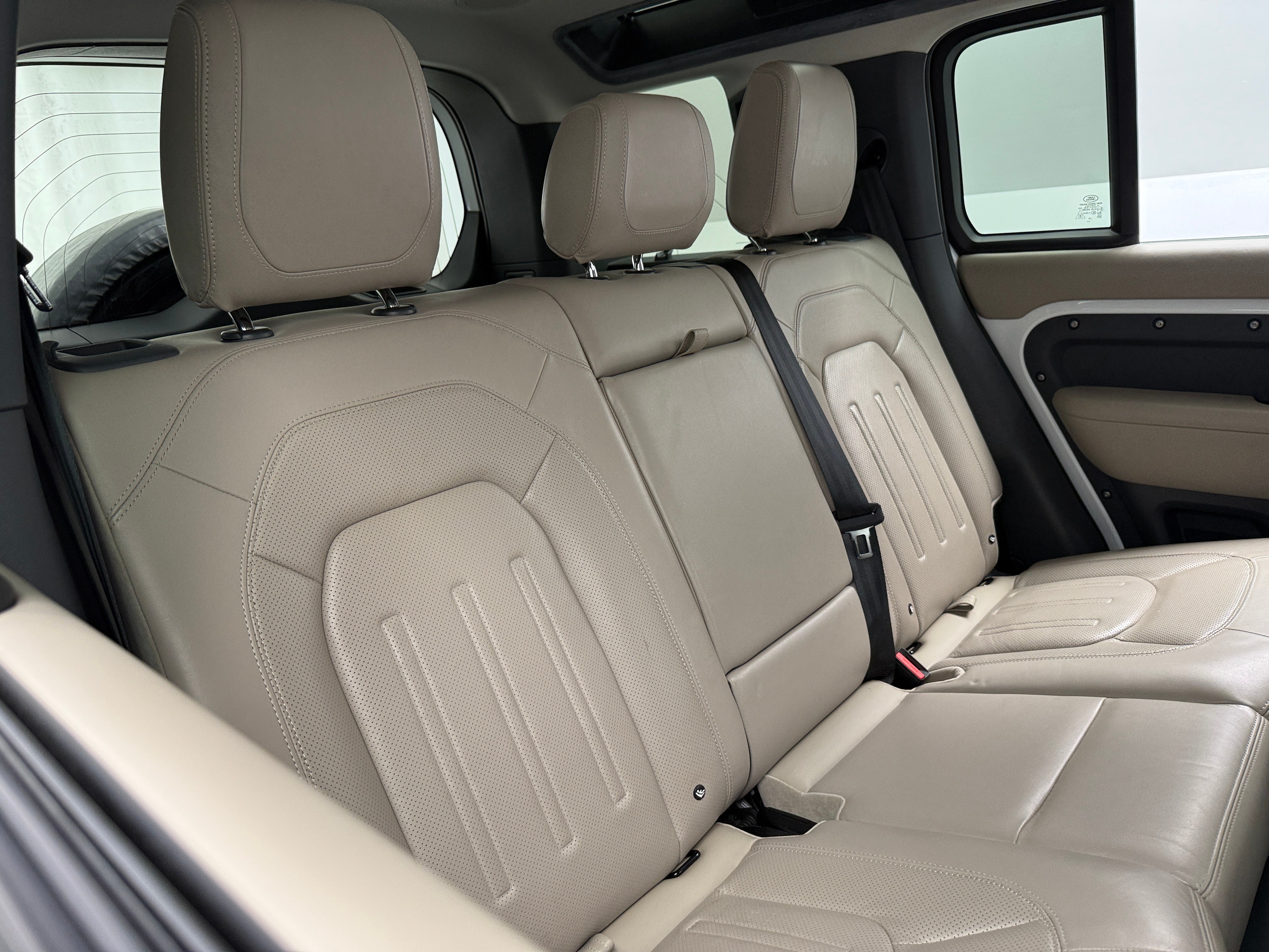 2020 Land Rover Defender 110 6