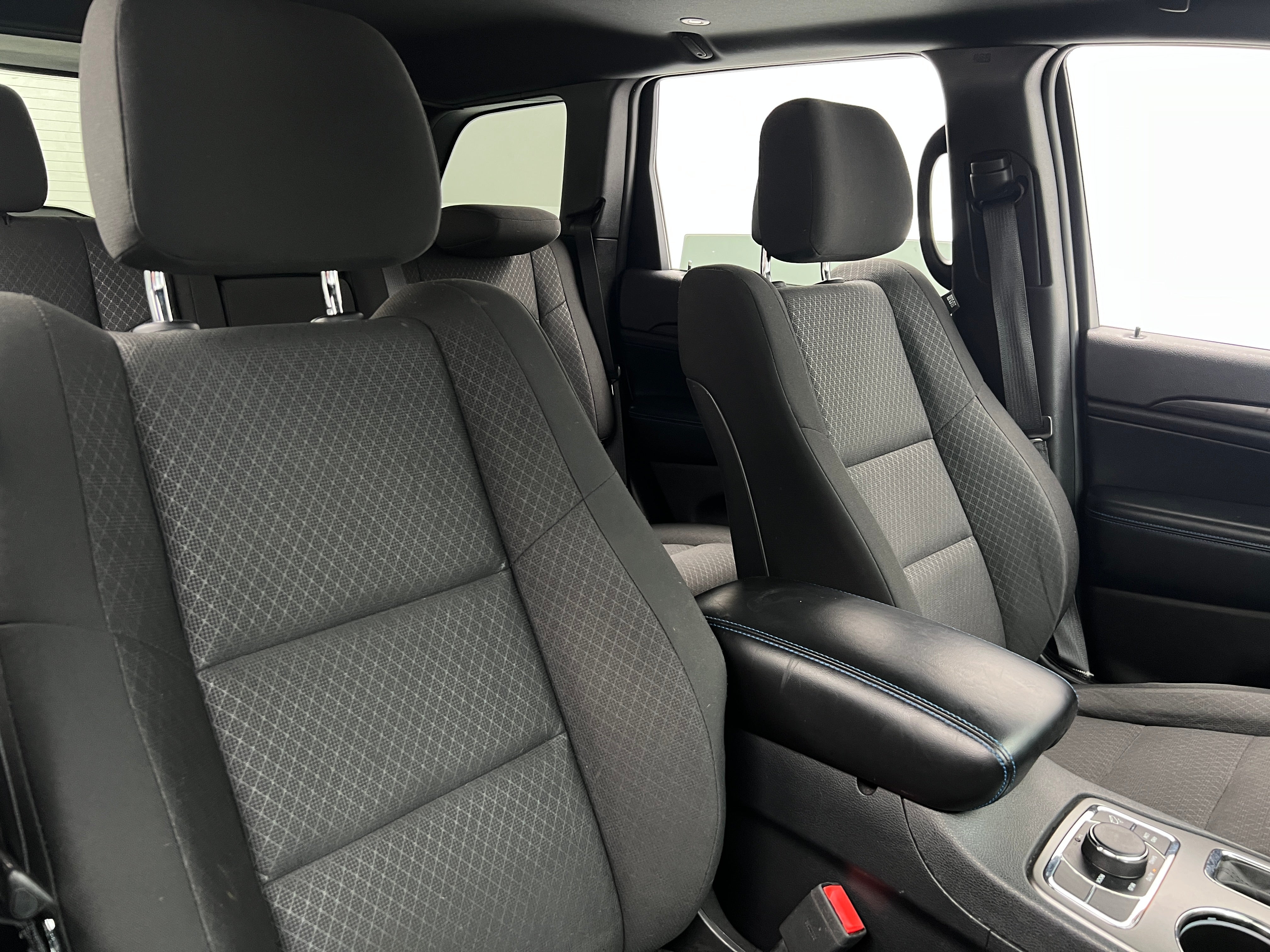 2019 Jeep Grand Cherokee Upland 2