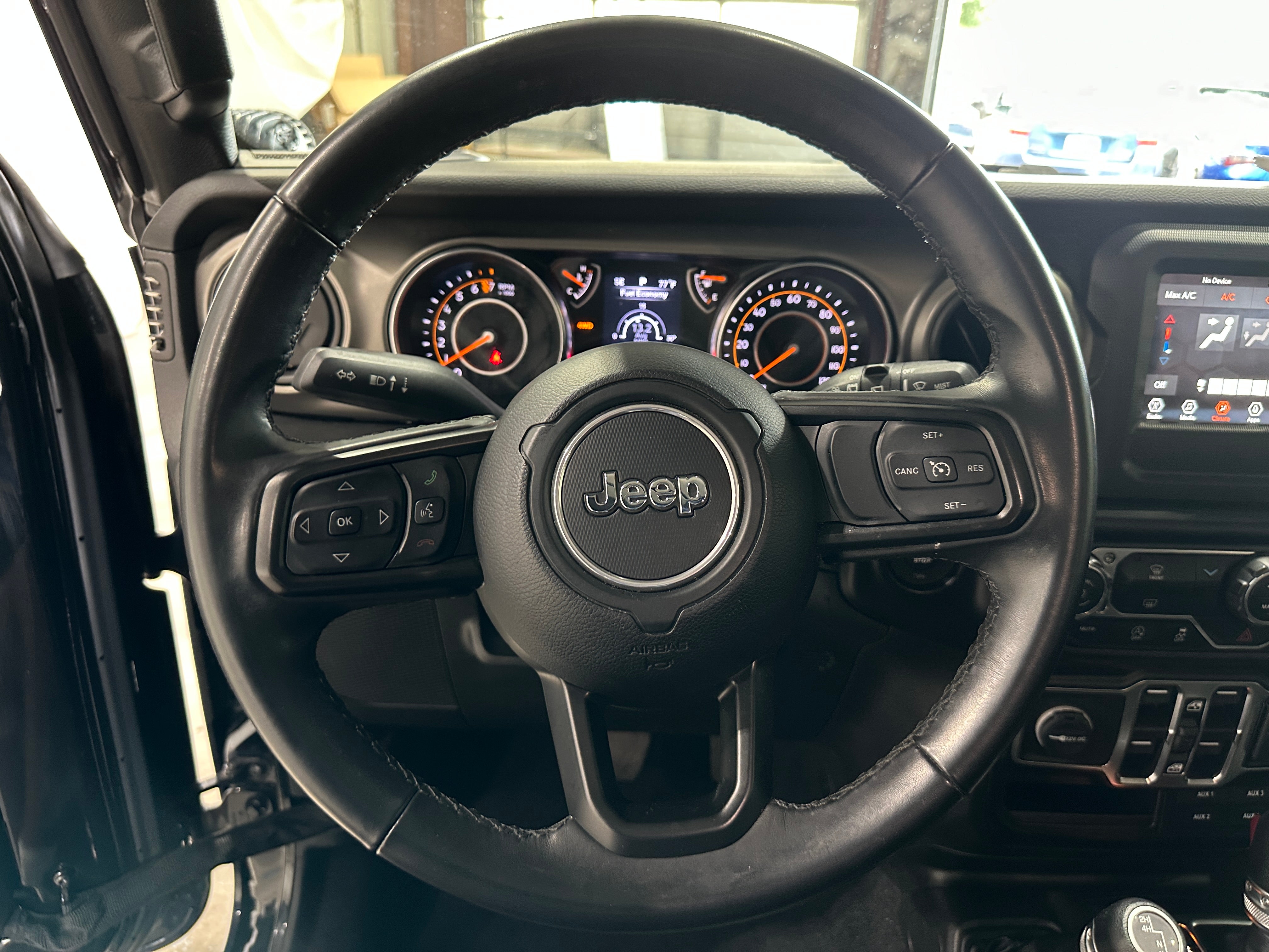 Thumbnail: 2022 Jeep Wrangler - 5