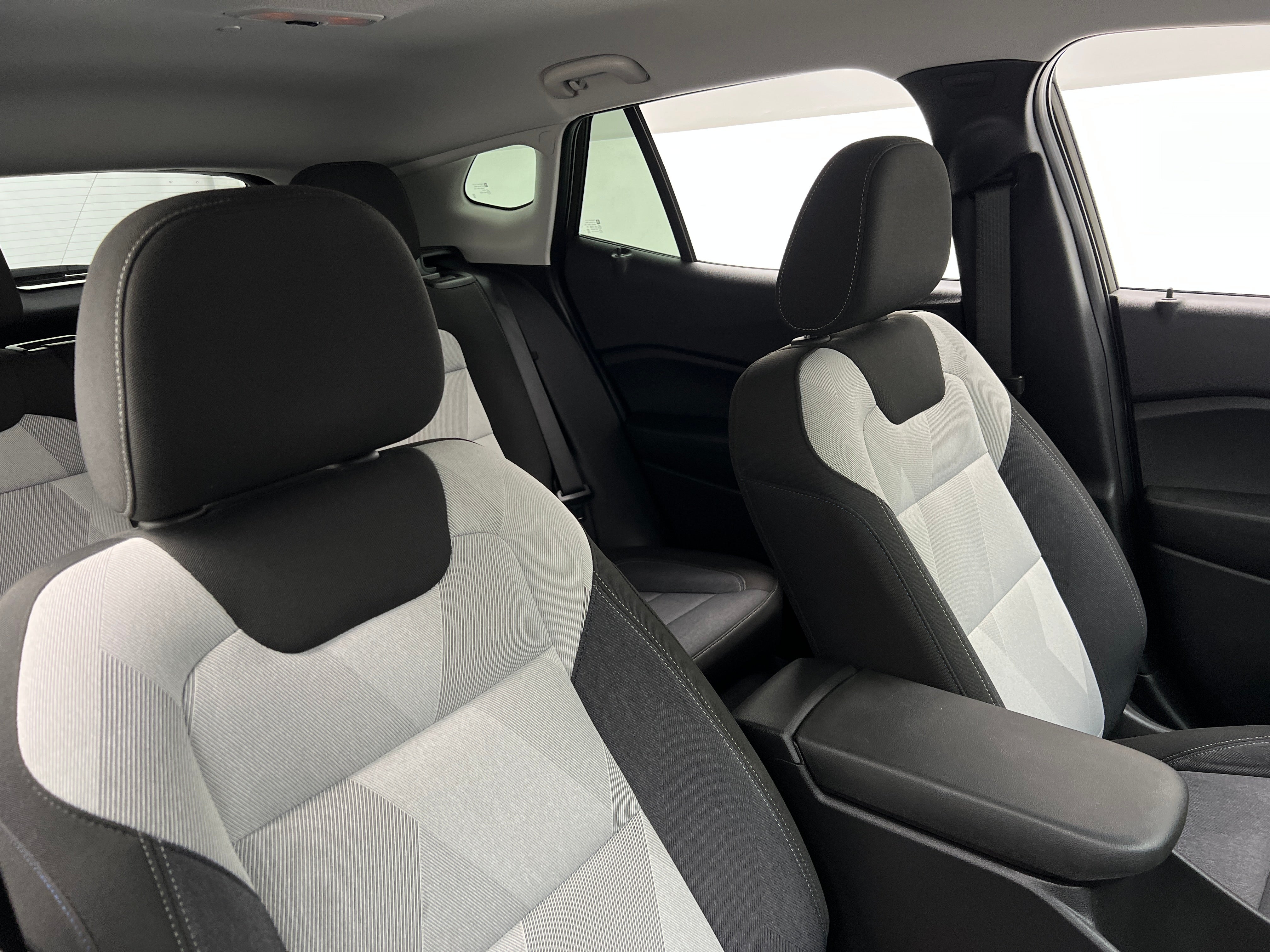 2024 Chevrolet Trax LS 2