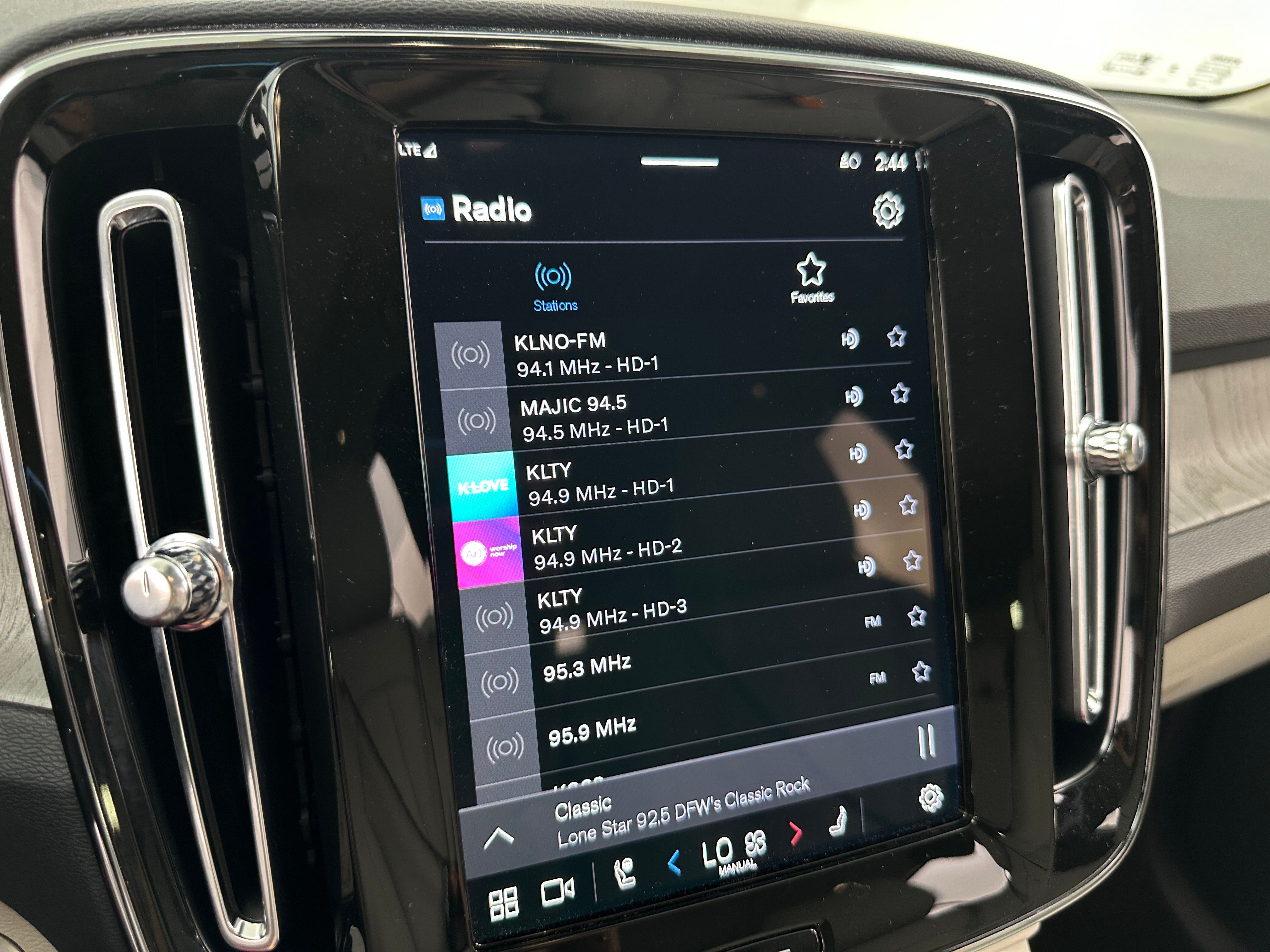 2025 Volvo XC40 B5 Plus 4