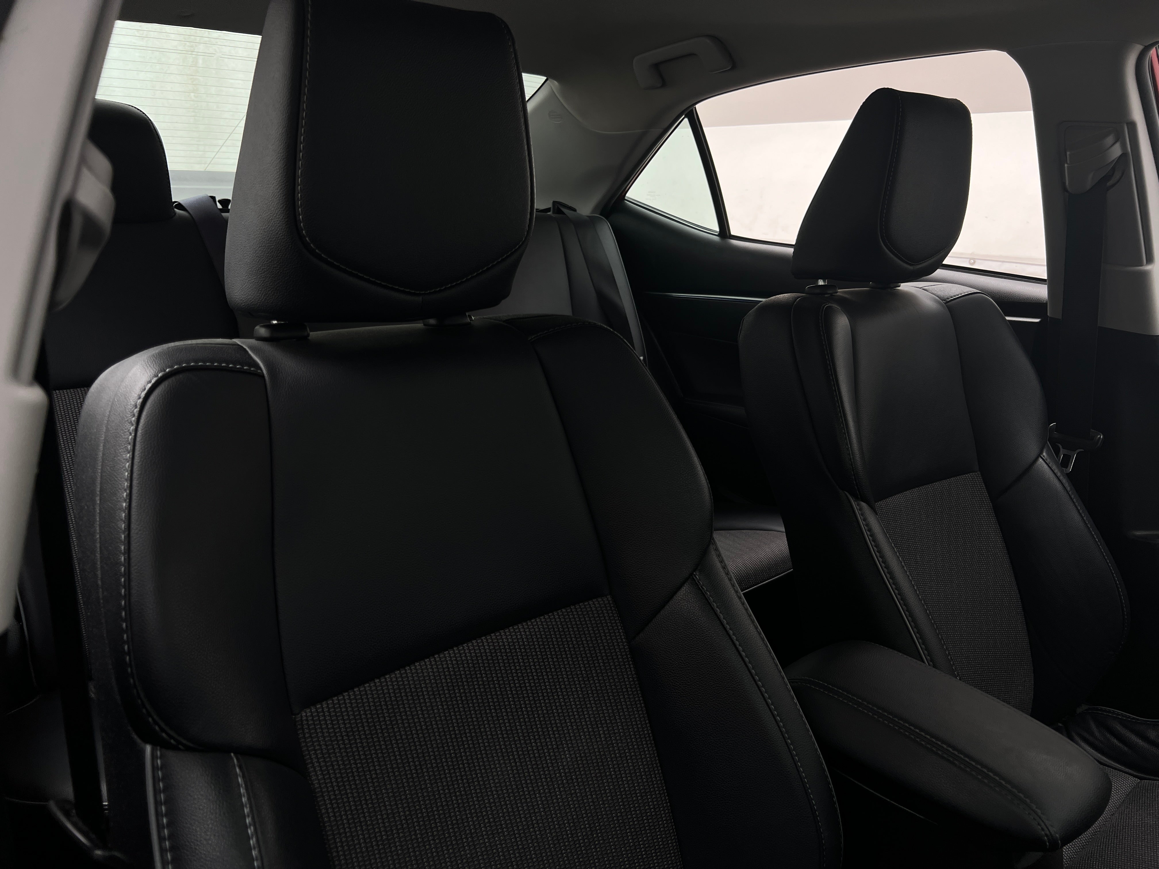 2016 Toyota Corolla S 2