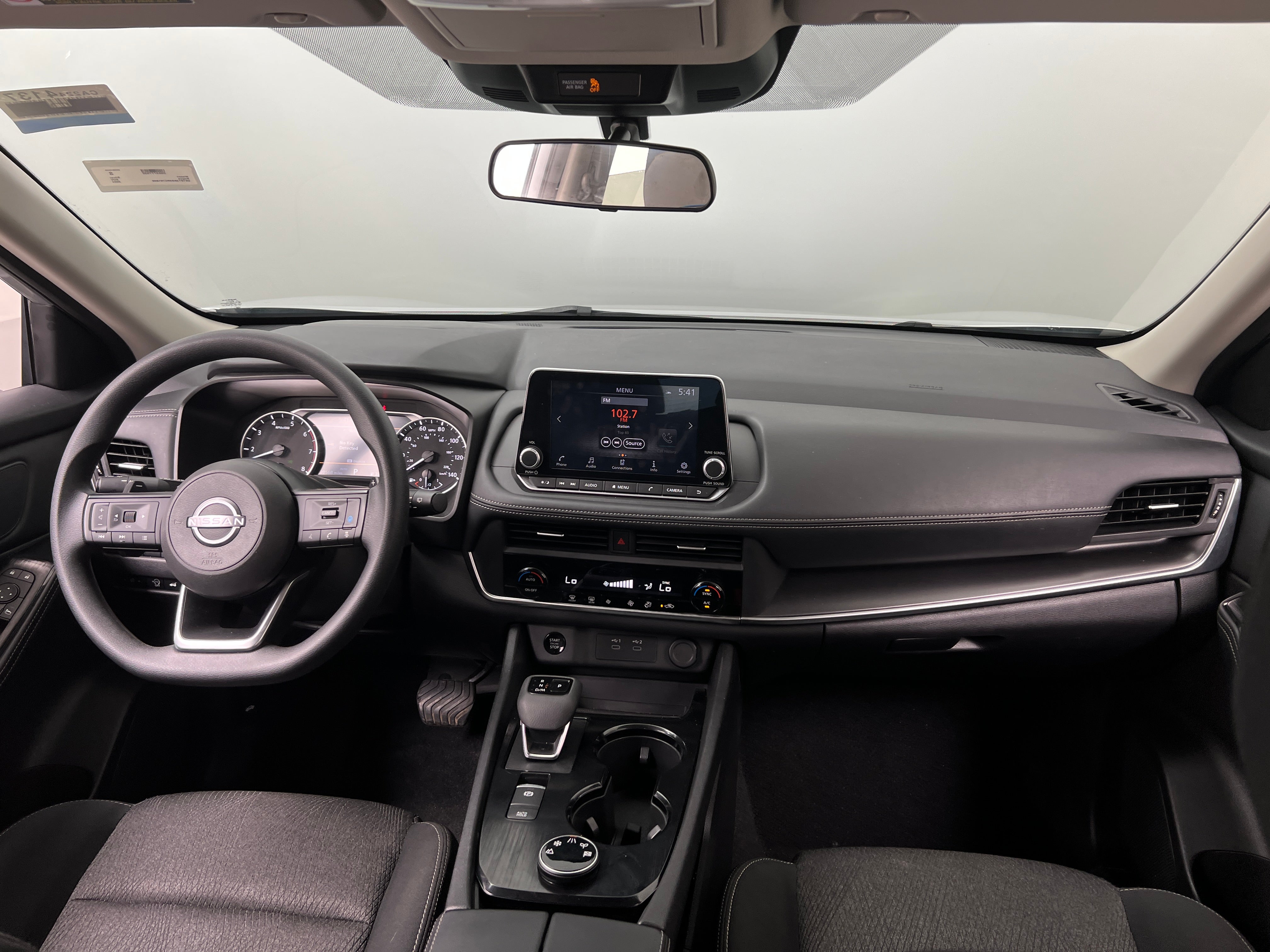 2024 Nissan Rogue SV 3