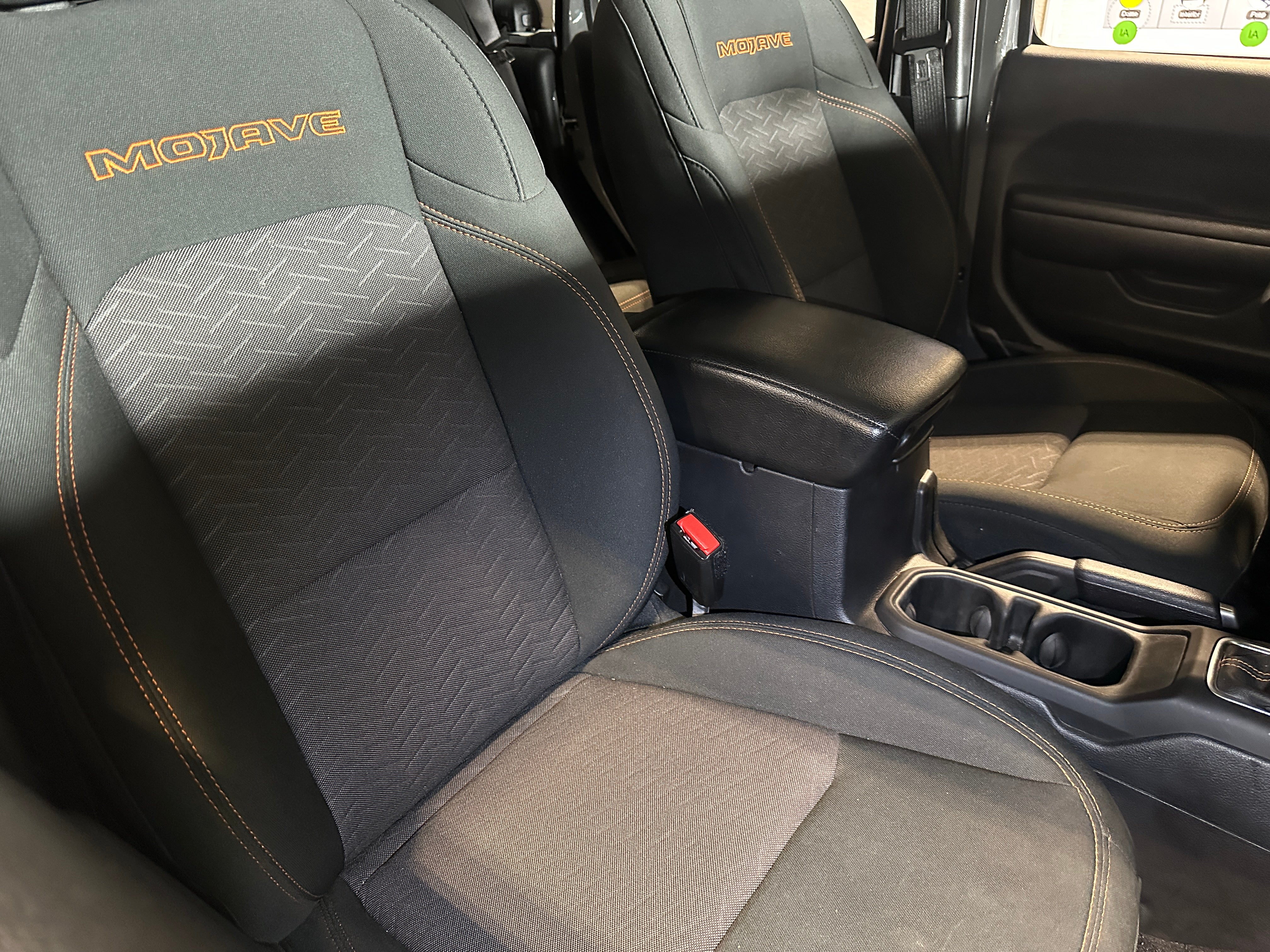 2021 Jeep Gladiator Mojave 2