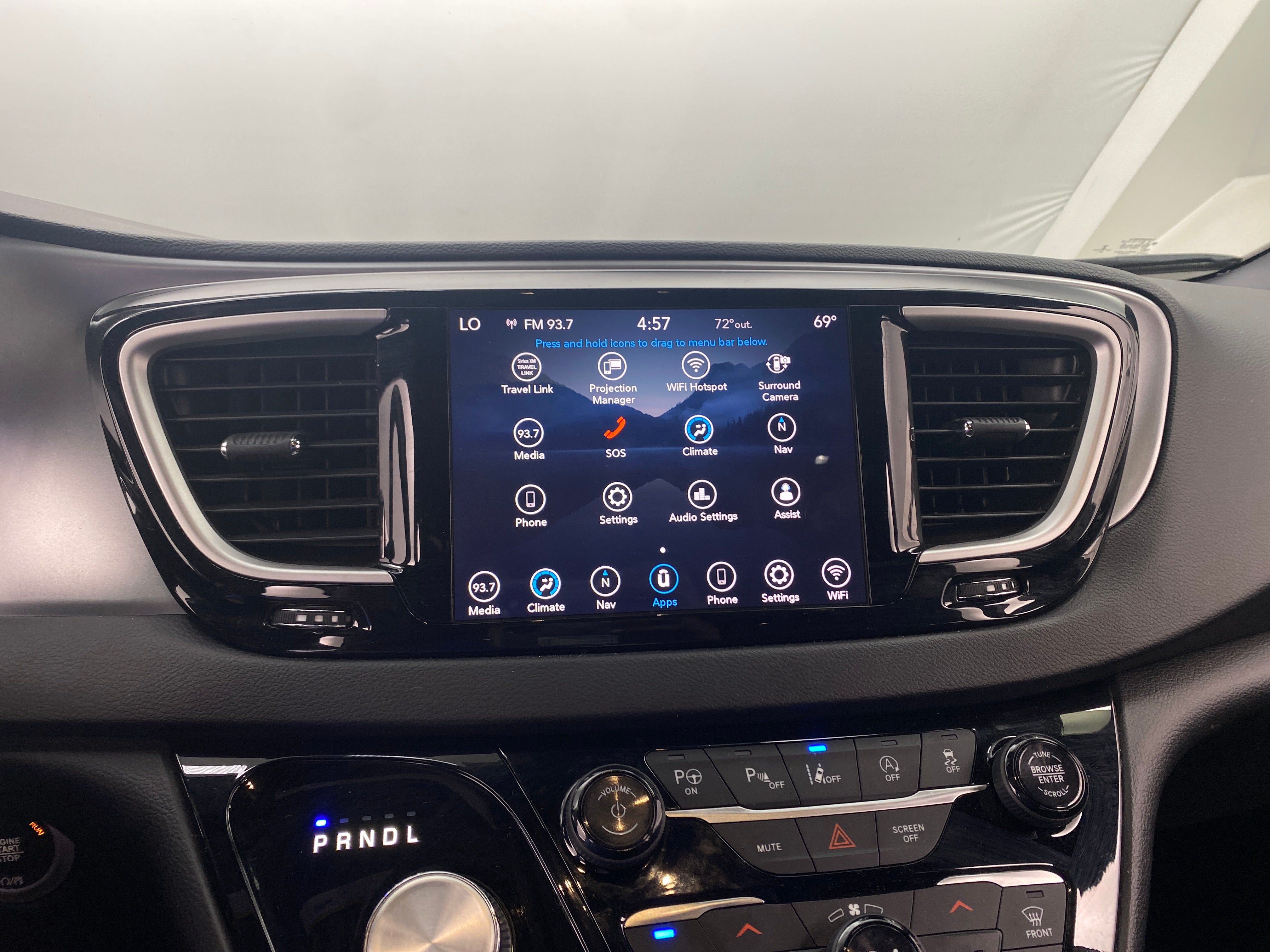 2020 Chrysler Pacifica Touring 4