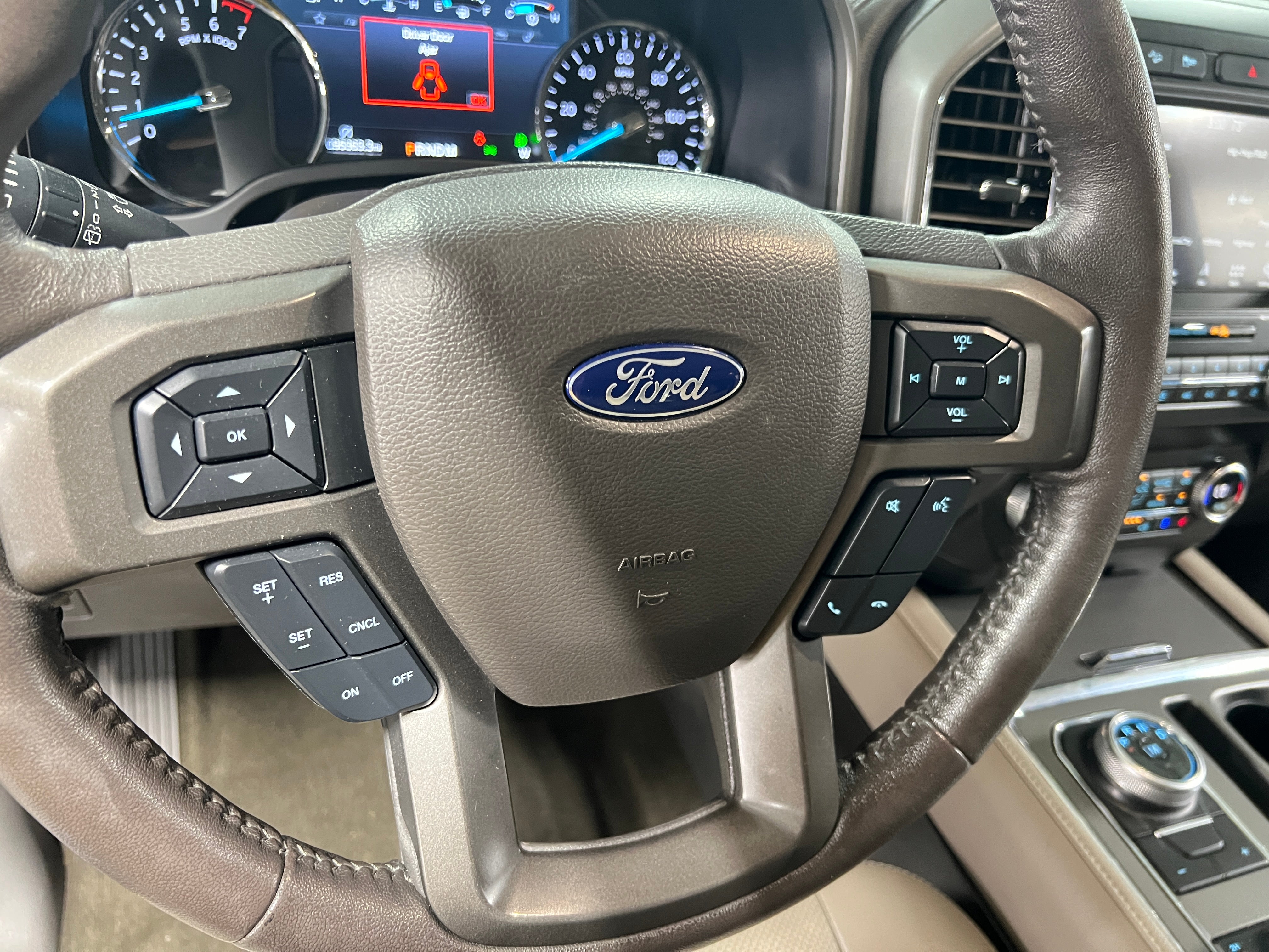 2019 Ford Expedition MAX XLT 4
