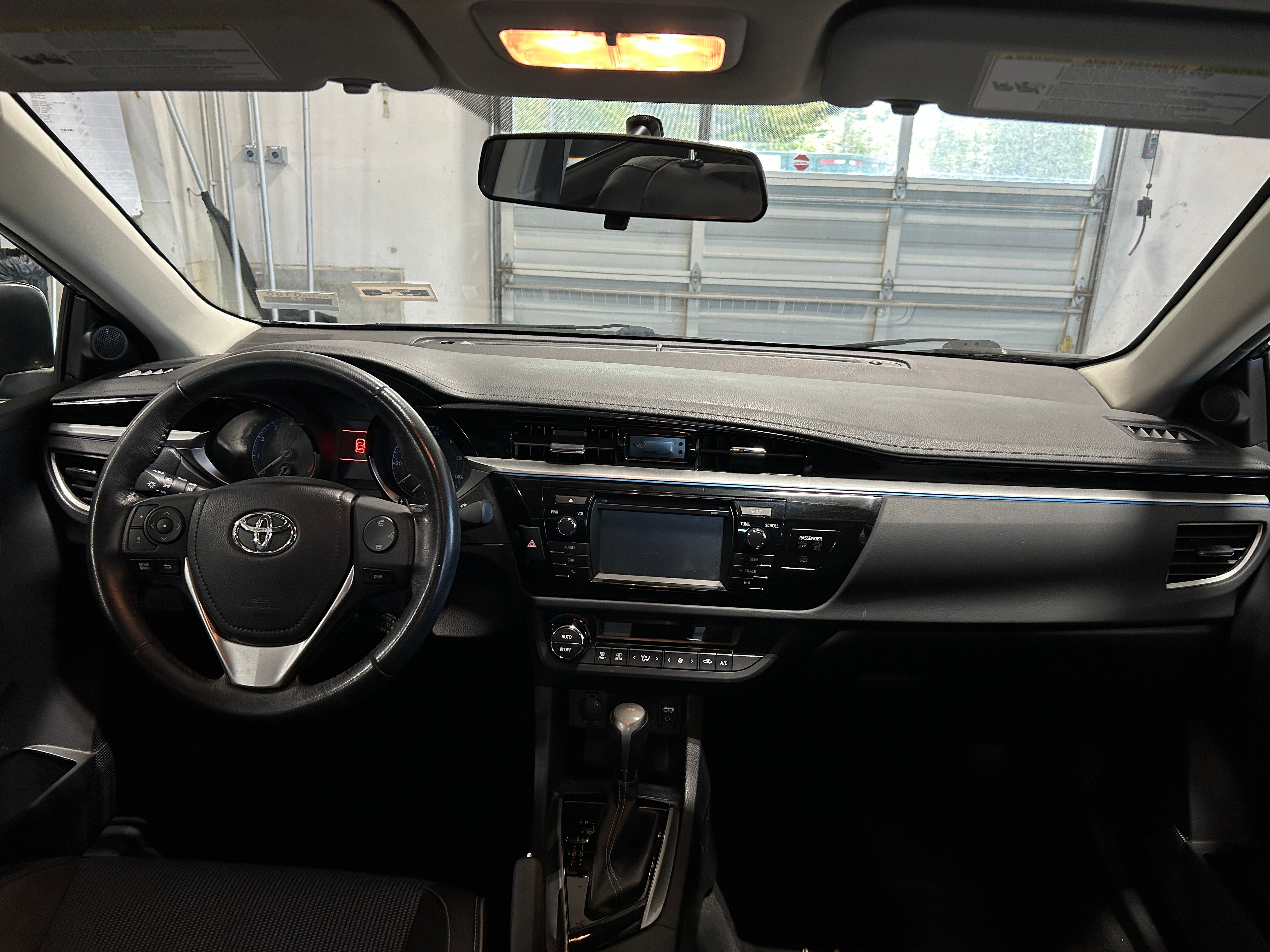 2016 Toyota Corolla S 3