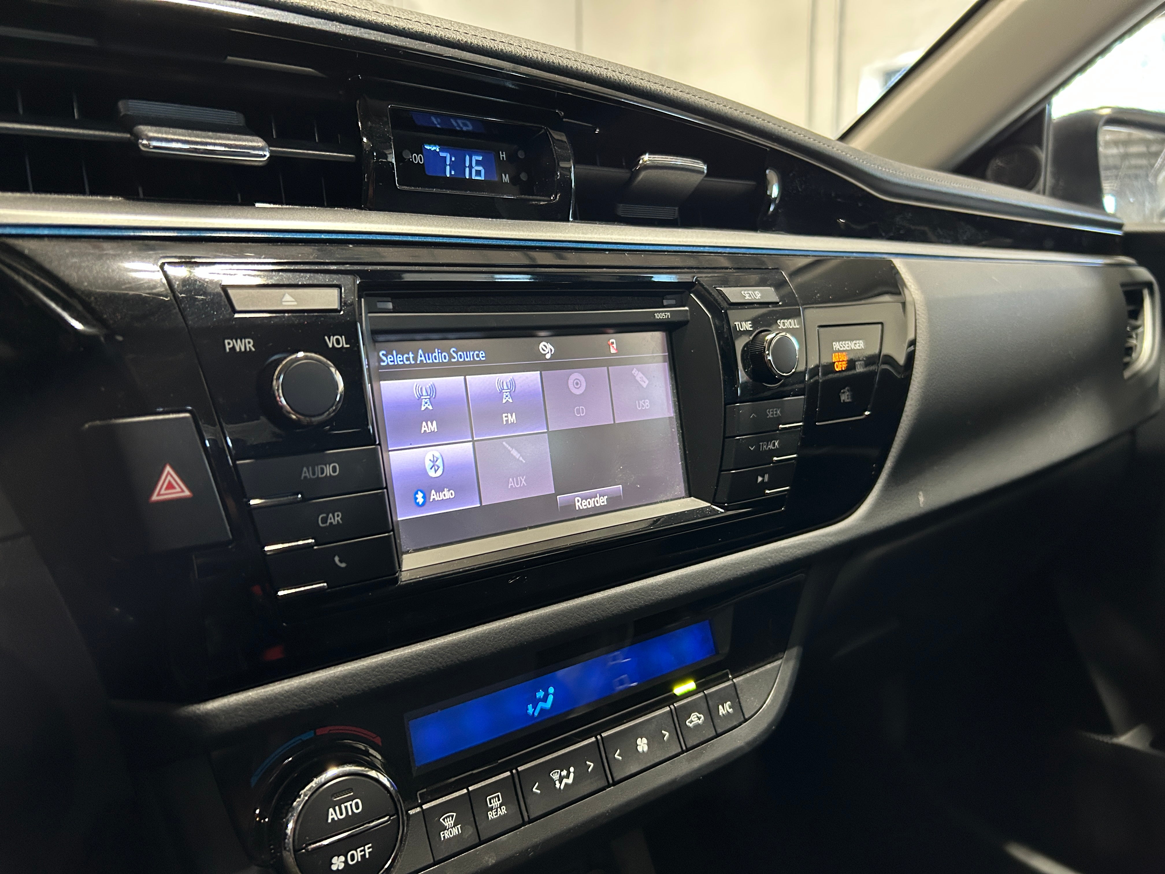 2016 Toyota Corolla S 4