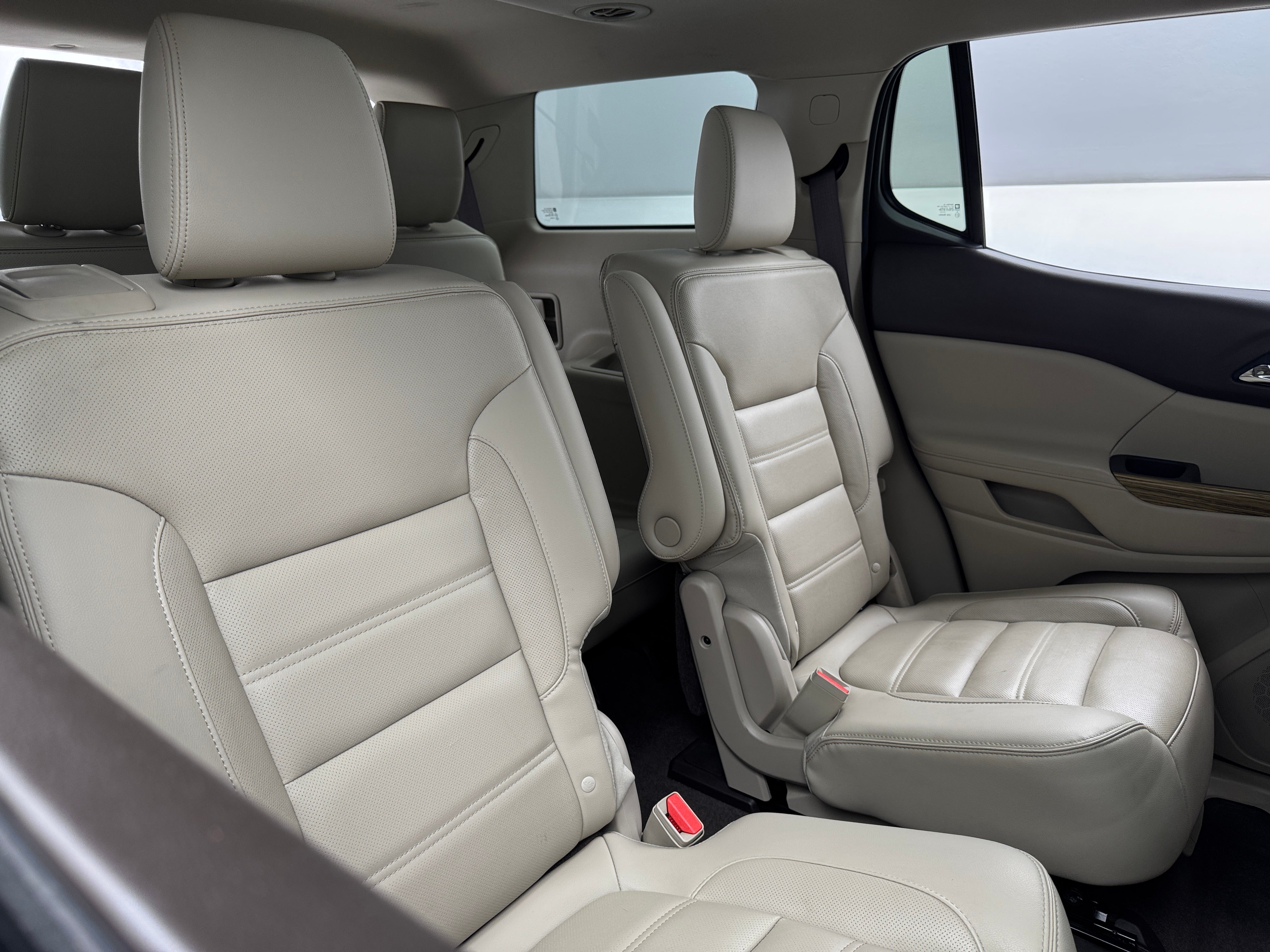 2018 GMC Acadia Denali 6