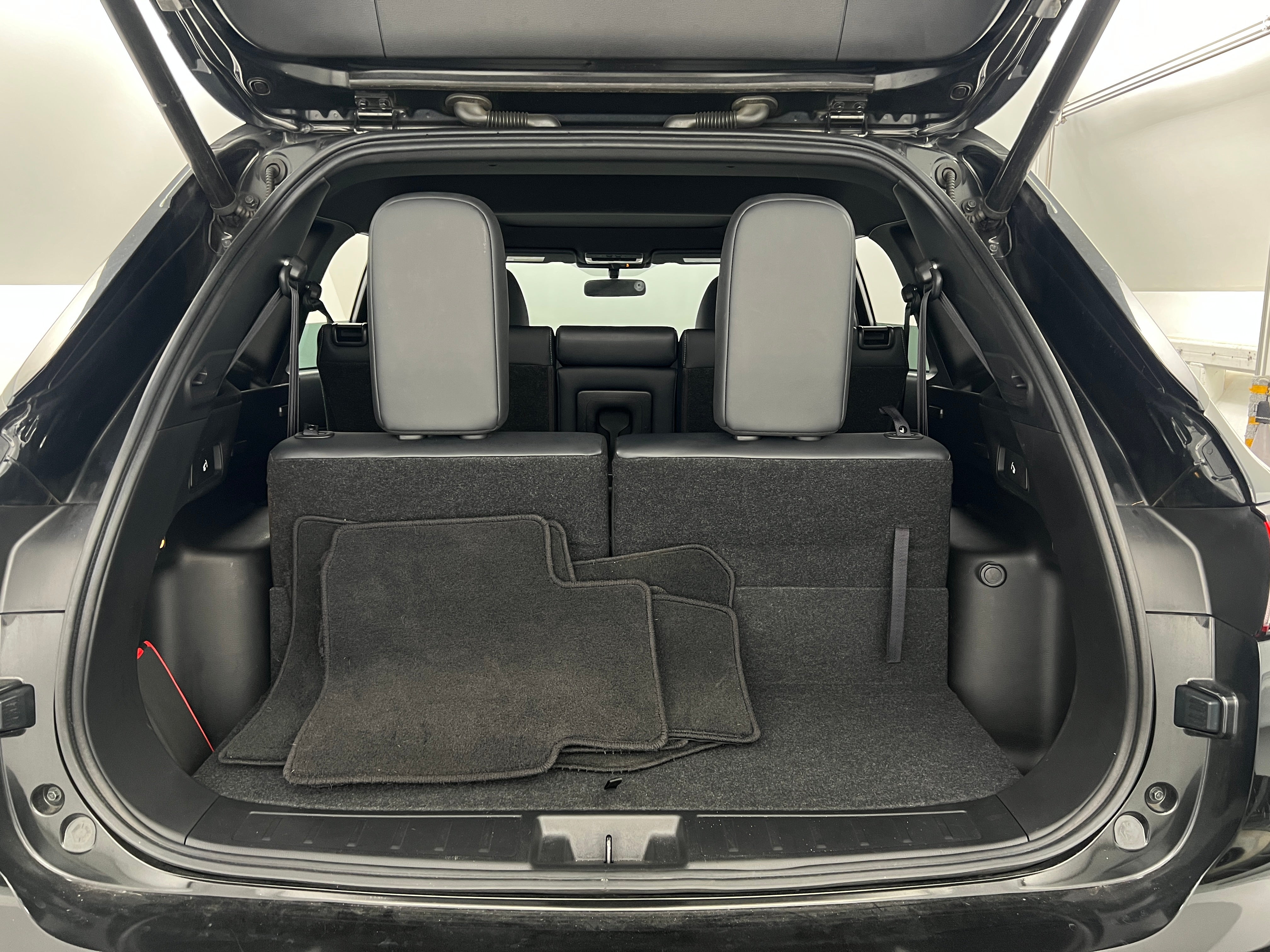 2022 Mitsubishi Outlander Black Edition 6