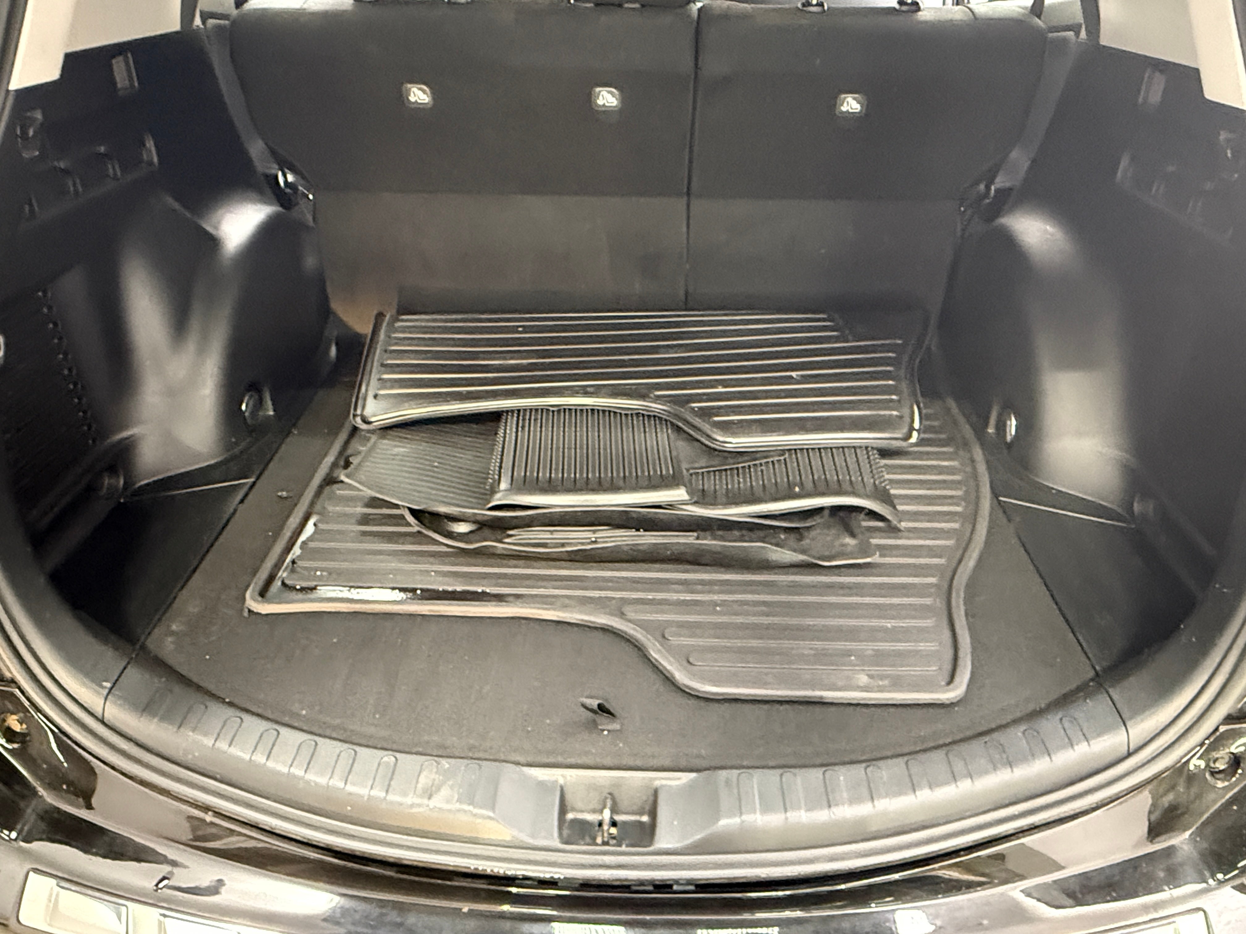 2017 Toyota RAV4 XLE 7