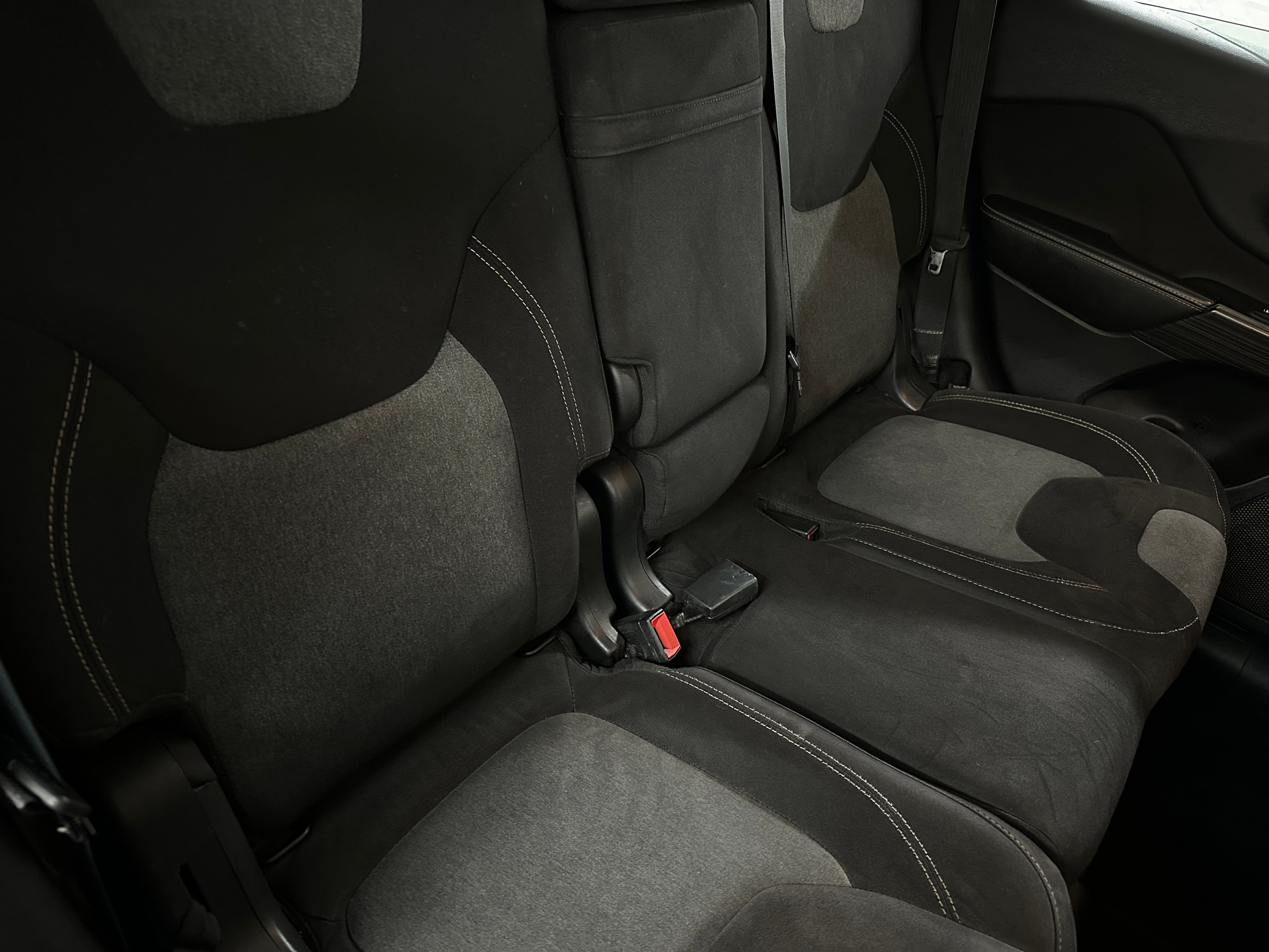 2014 Jeep Cherokee Sport 6
