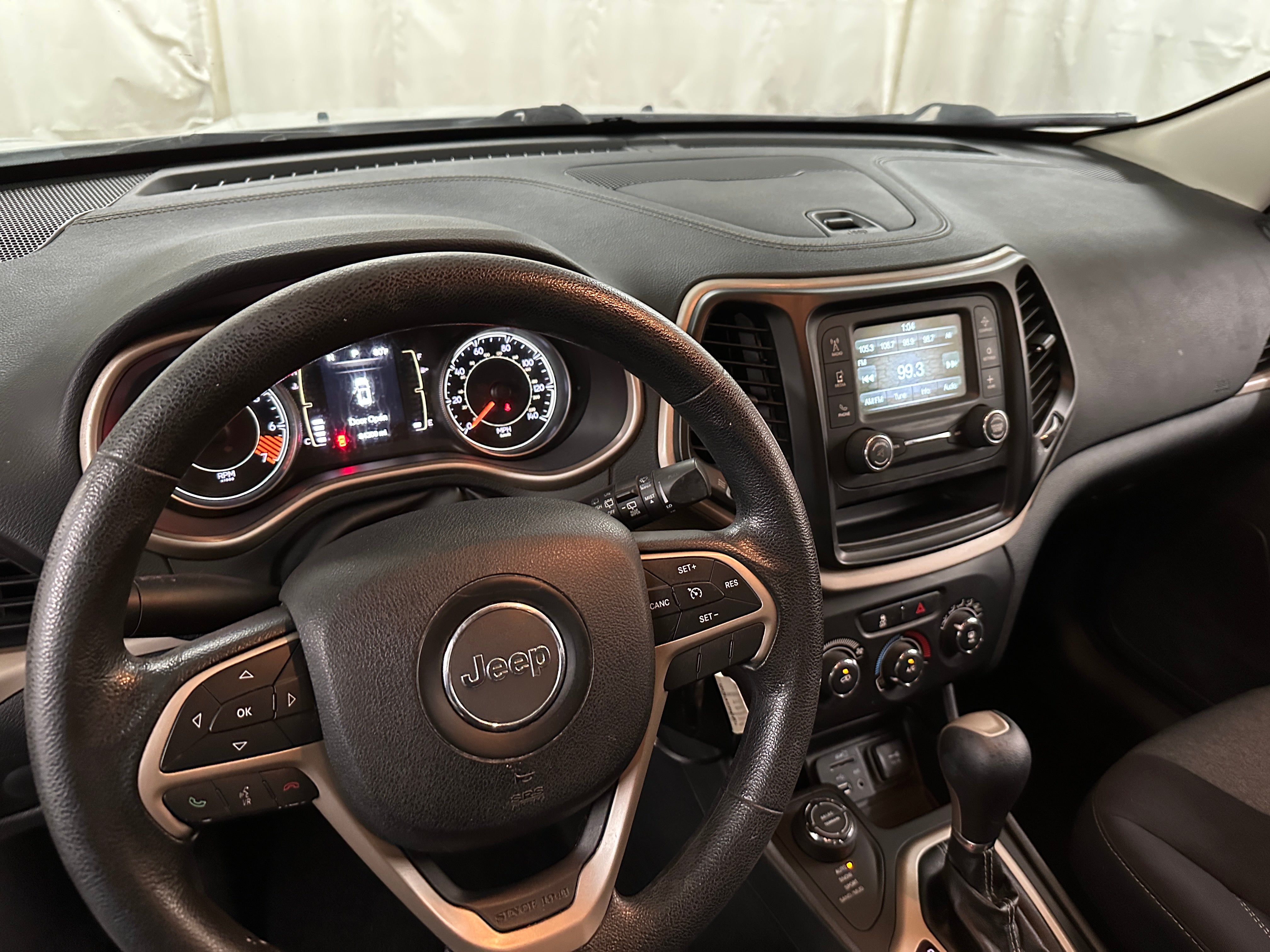 2014 Jeep Cherokee Sport 3