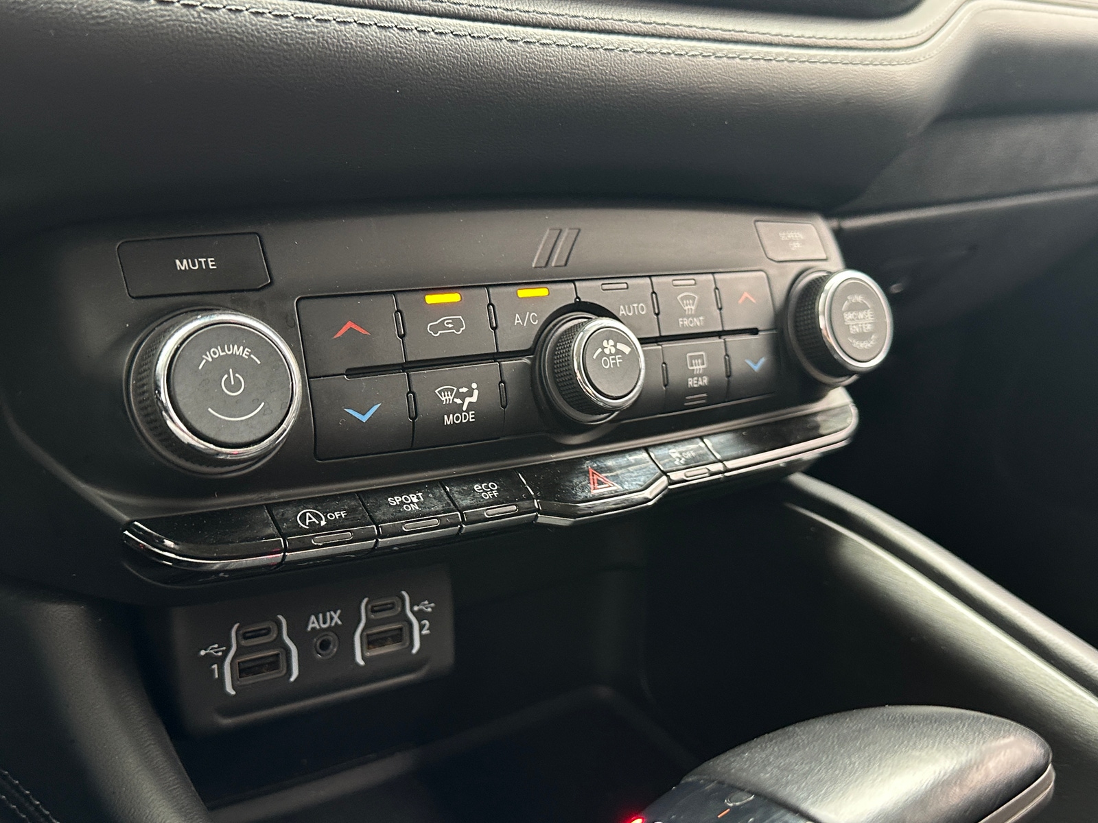 Thumbnail: 2021 Dodge Durango - 4