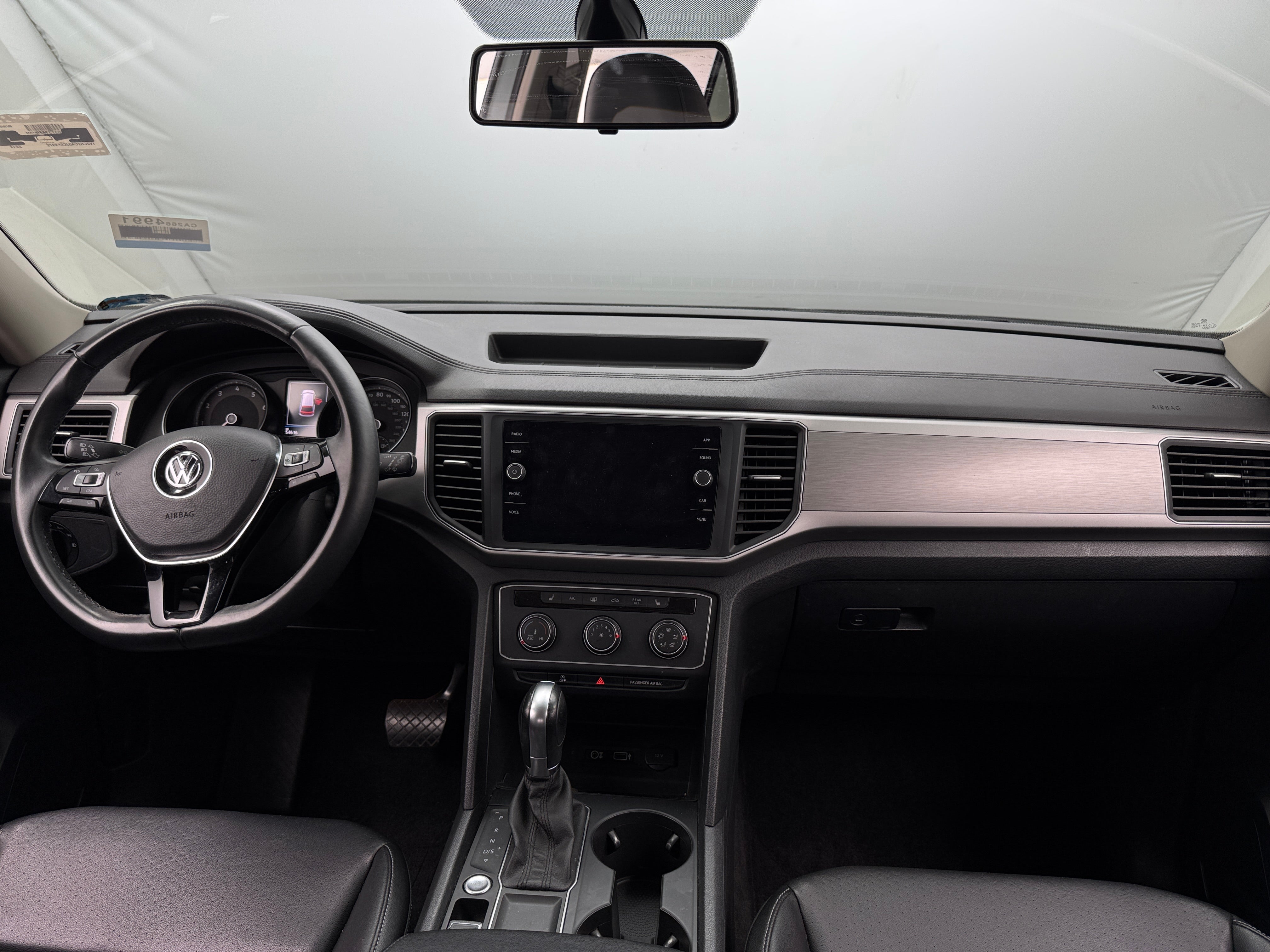 2018 Volkswagen Atlas SE 2