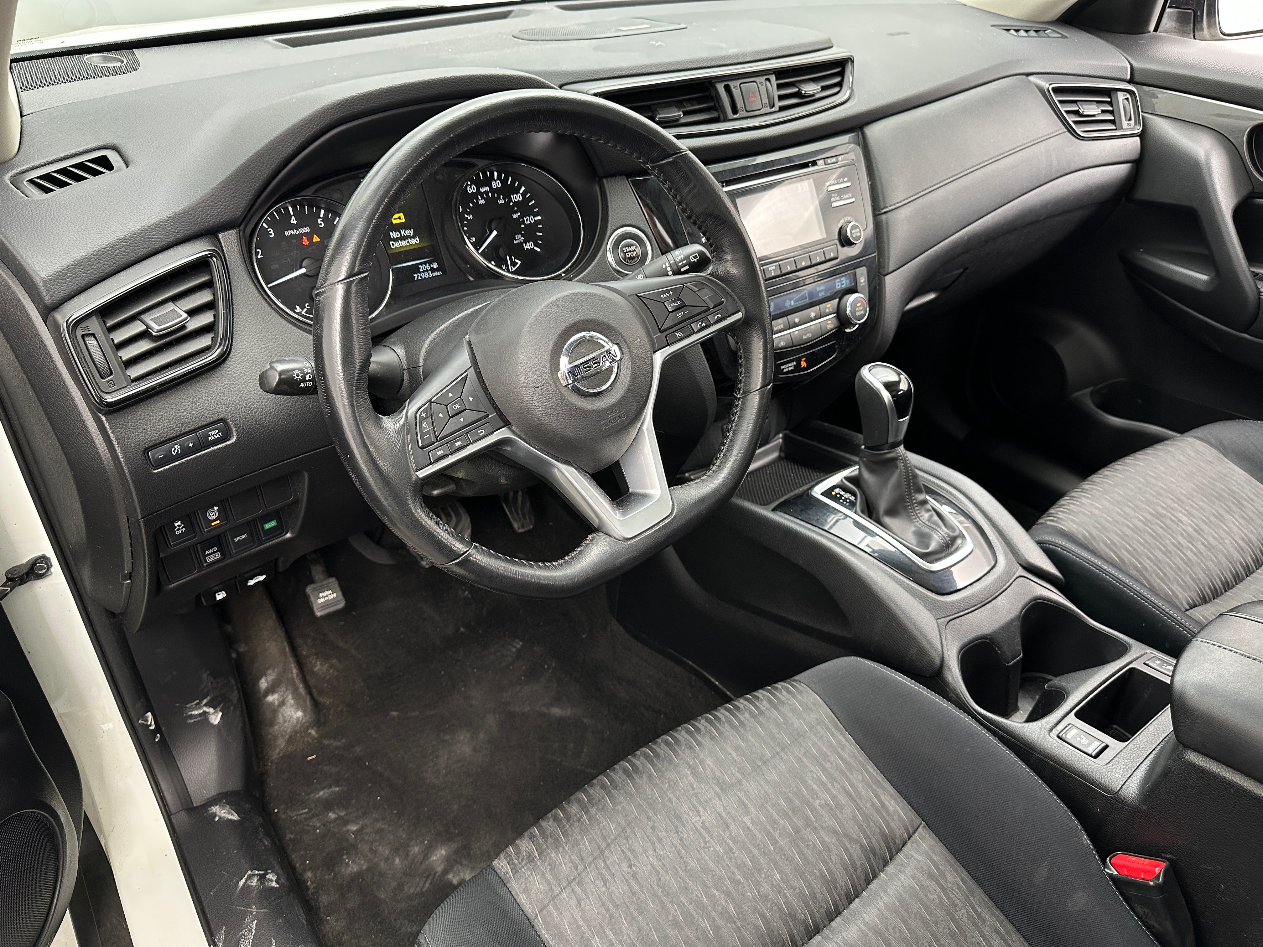 2017 Nissan Rogue SV 3