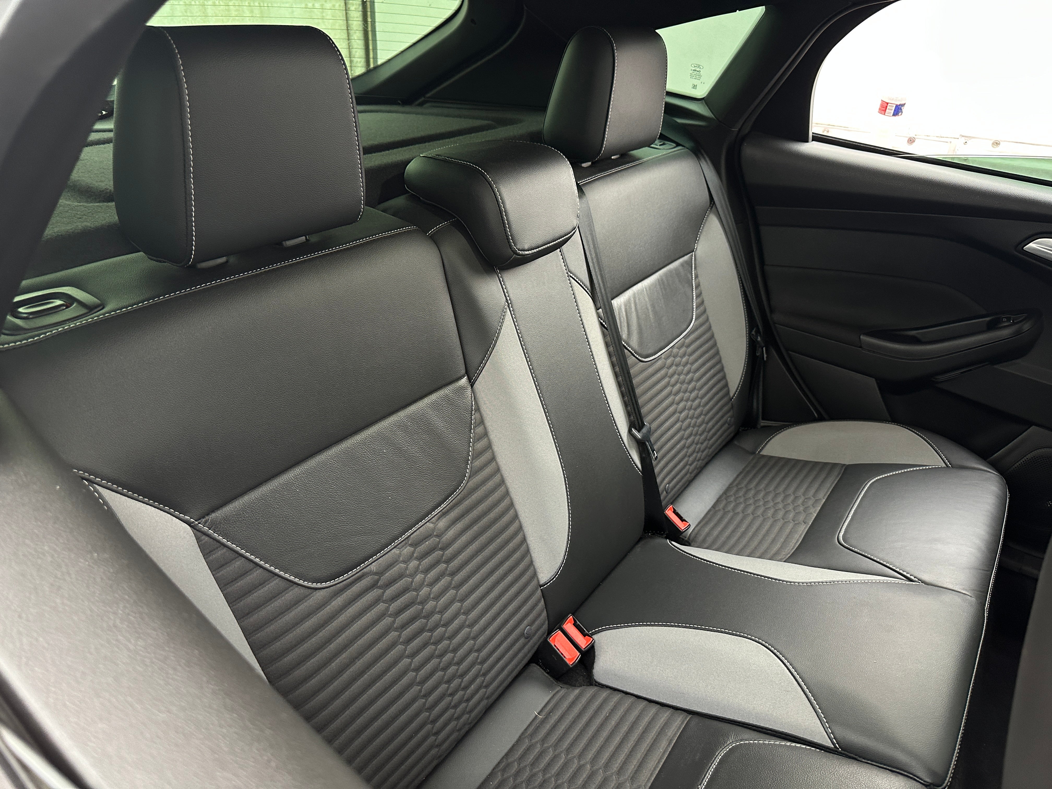 2016 Ford Focus ST 5