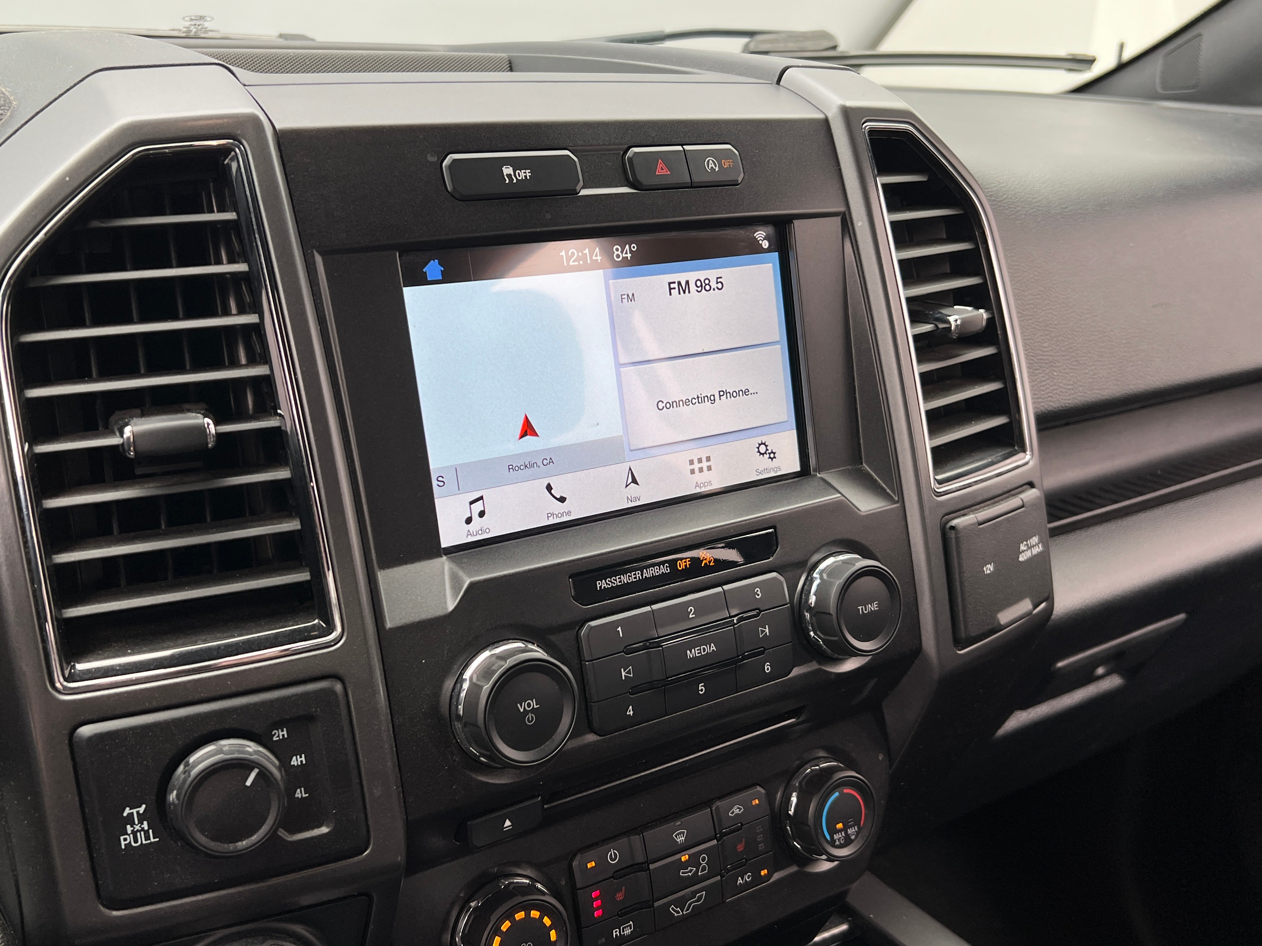 2018 Ford Econoline E-150 4