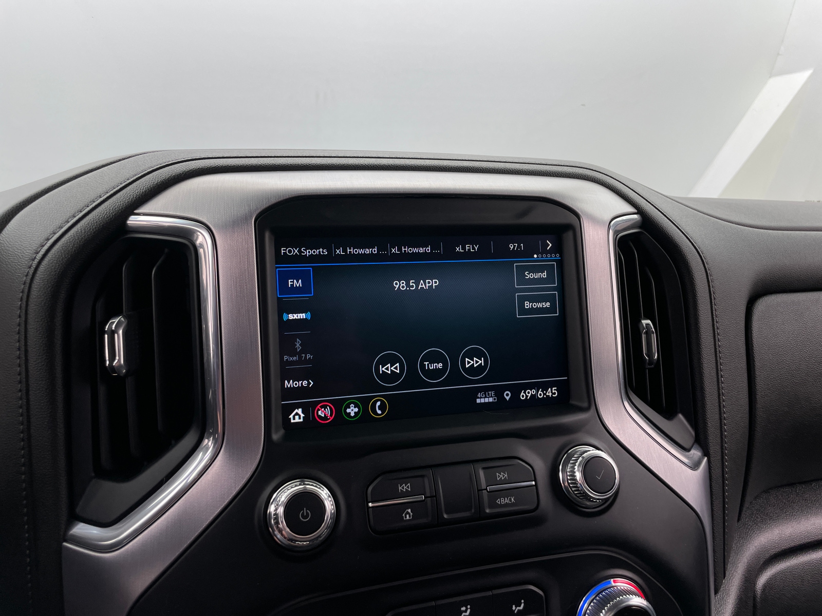 Thumbnail: 2022 GMC Sierra 1500 - 4