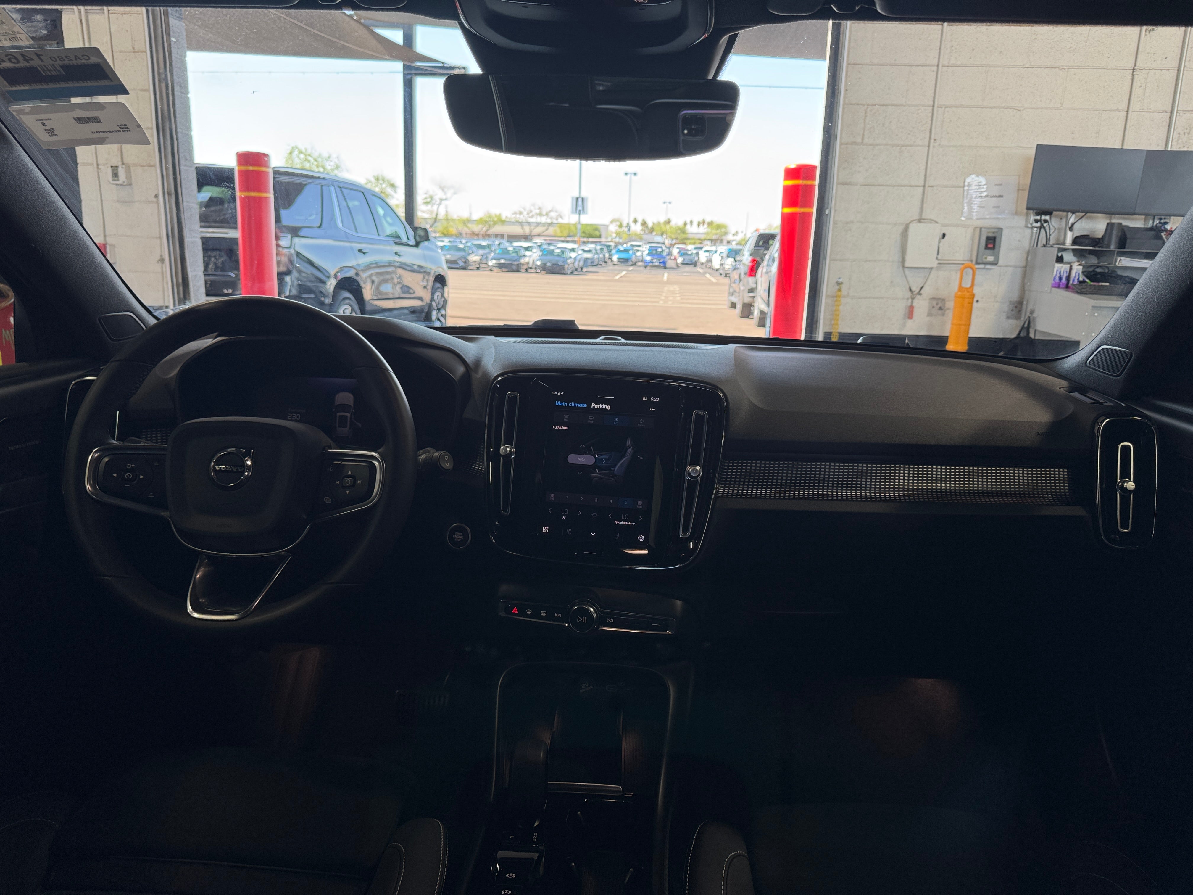 2023 Volvo XC40 B5 Ultimate 3