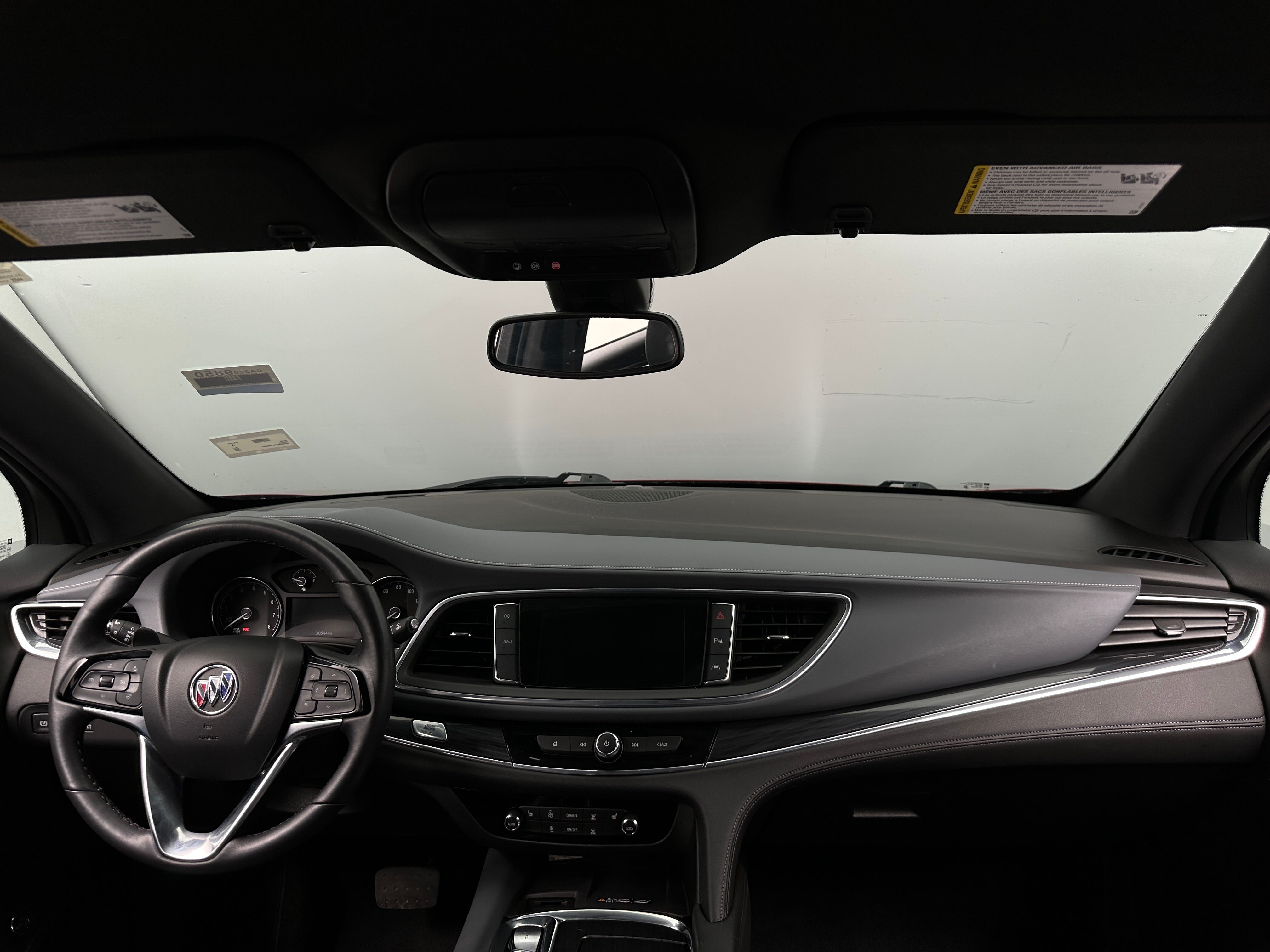 2023 Buick Enclave Essence 2