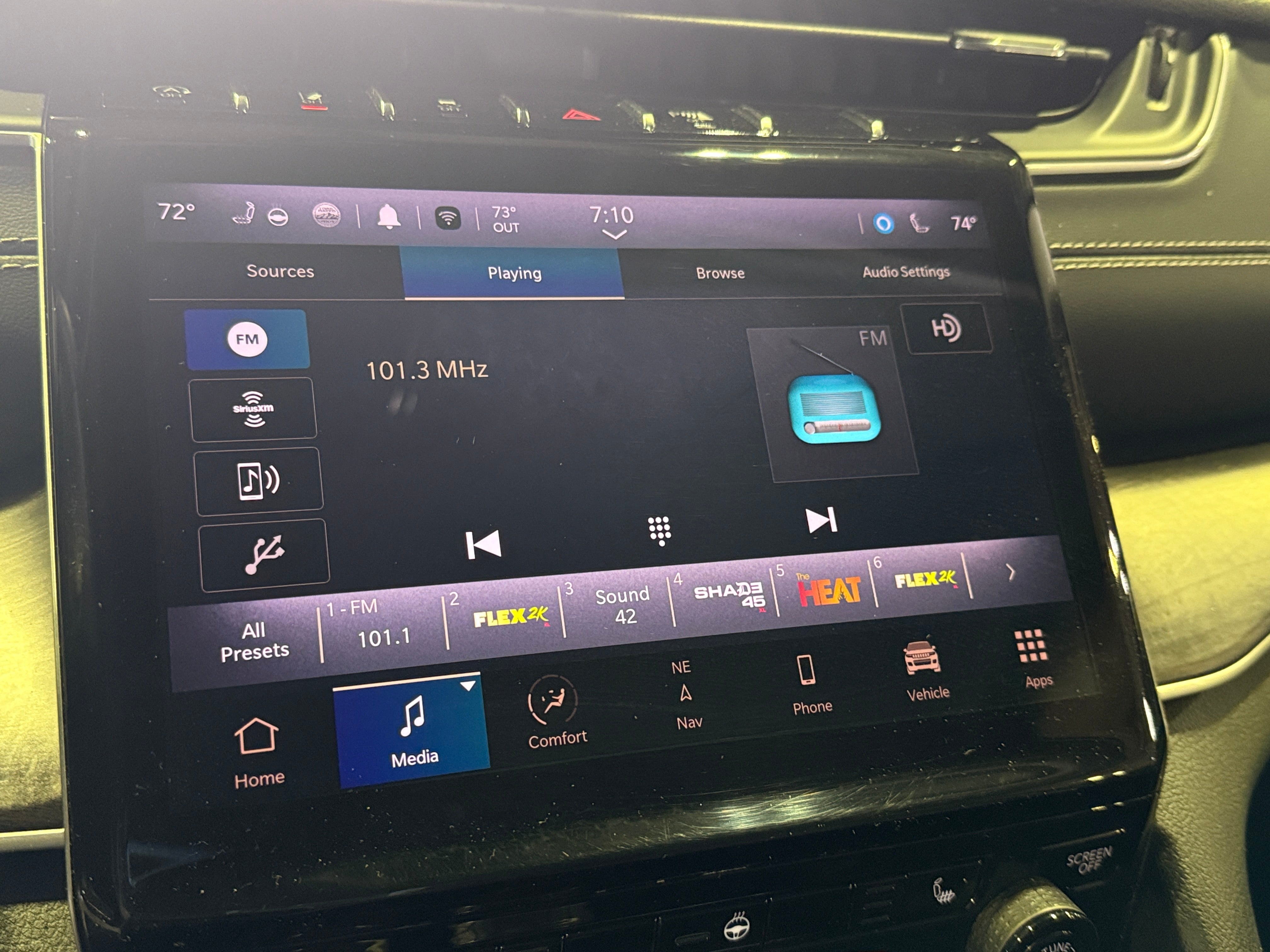 2023 Jeep Grand Cherokee L Limited Edition 3